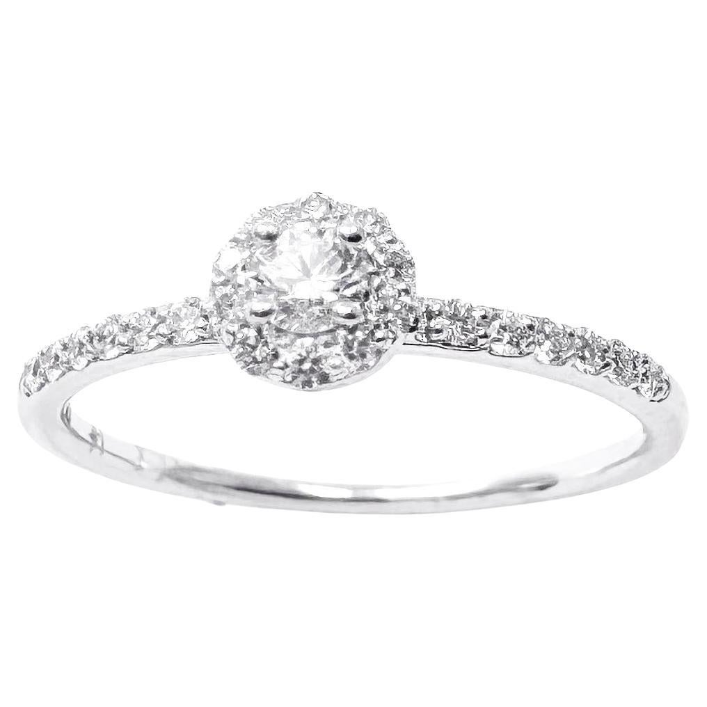 Diamantring aus 18 Karat Weißgold in Fassungen mit Diamanten