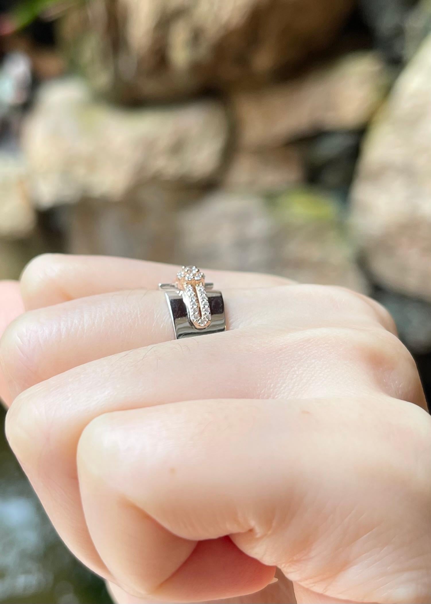 Bague en diamant serti dans des montures en or blanc/rosé 18K en vente 1