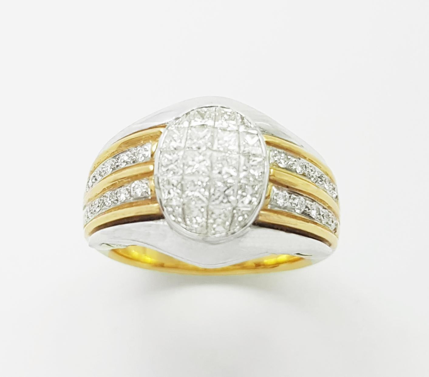 Diamond Ring set in 18K White/Yellow Gold Settings For Sale 4
