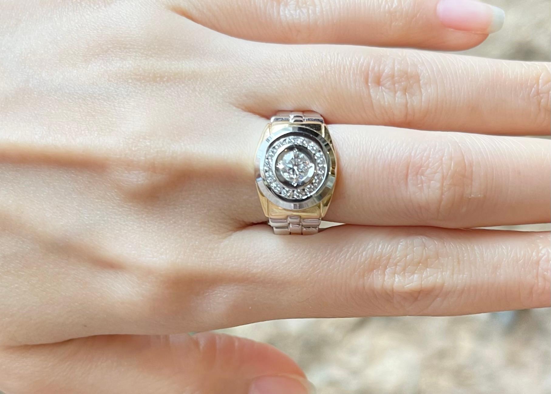 Contemporain Bague en diamant serti dans des montures en or jaune/blanc 18K en vente