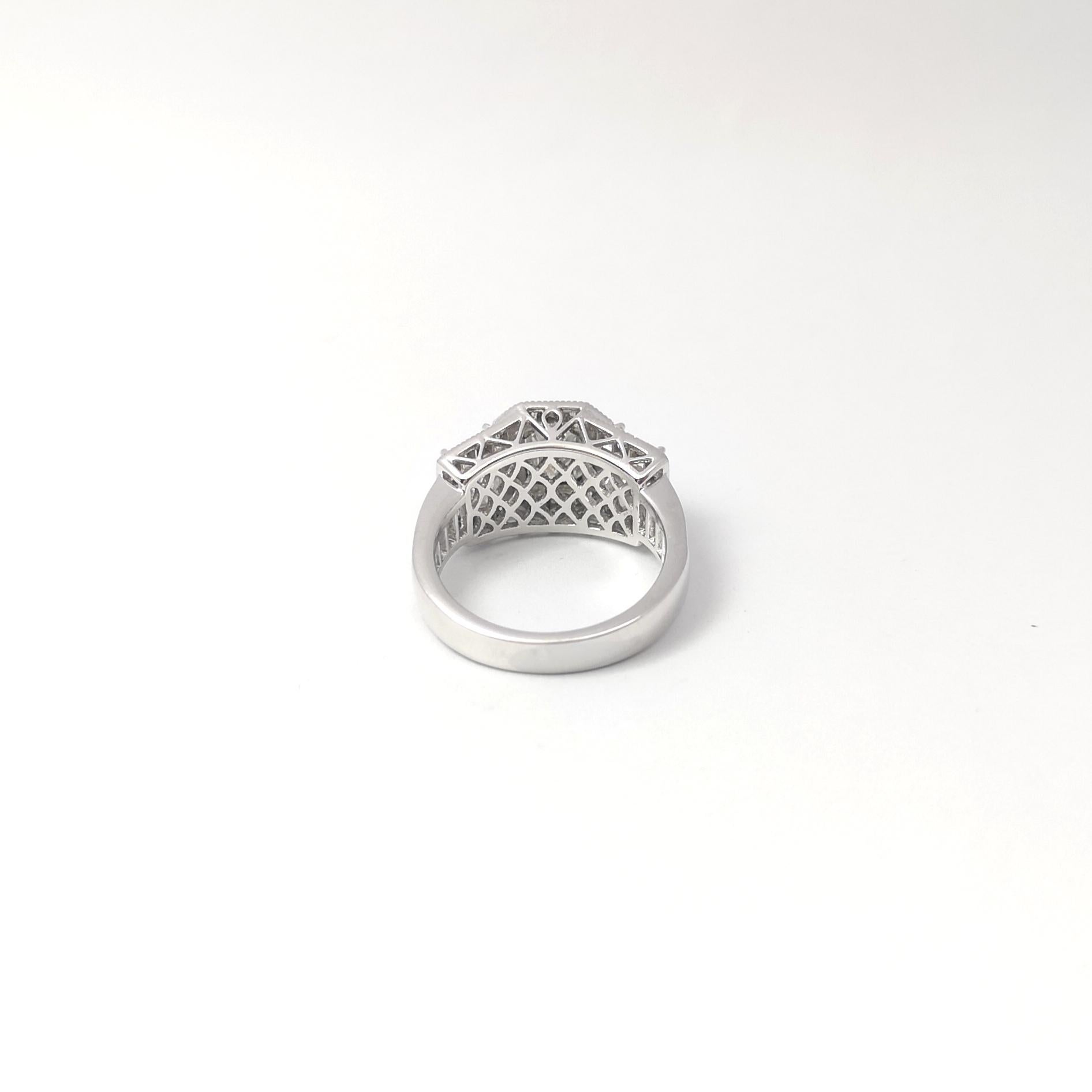 Anello con diamante incastonato in platino 950 in vendita 4