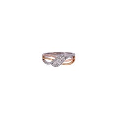 Diamantring aus 18 Karat Weiß-Roségold mit Diamanten besetzt