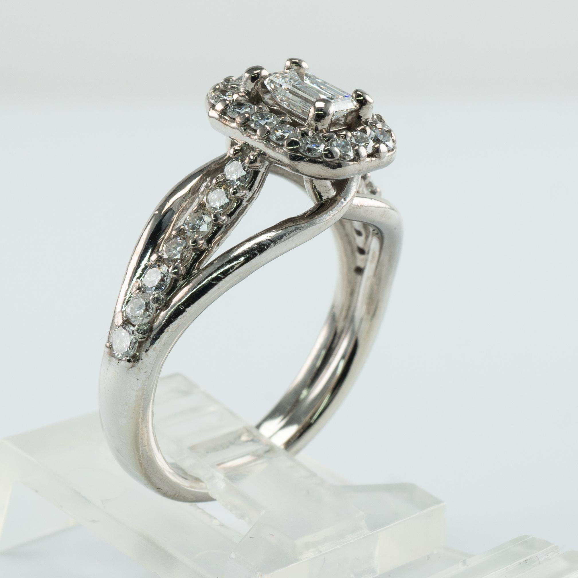 Bague diamant Vintage 14K or blanc .97 TDW Engagement Wedding en vente 2
