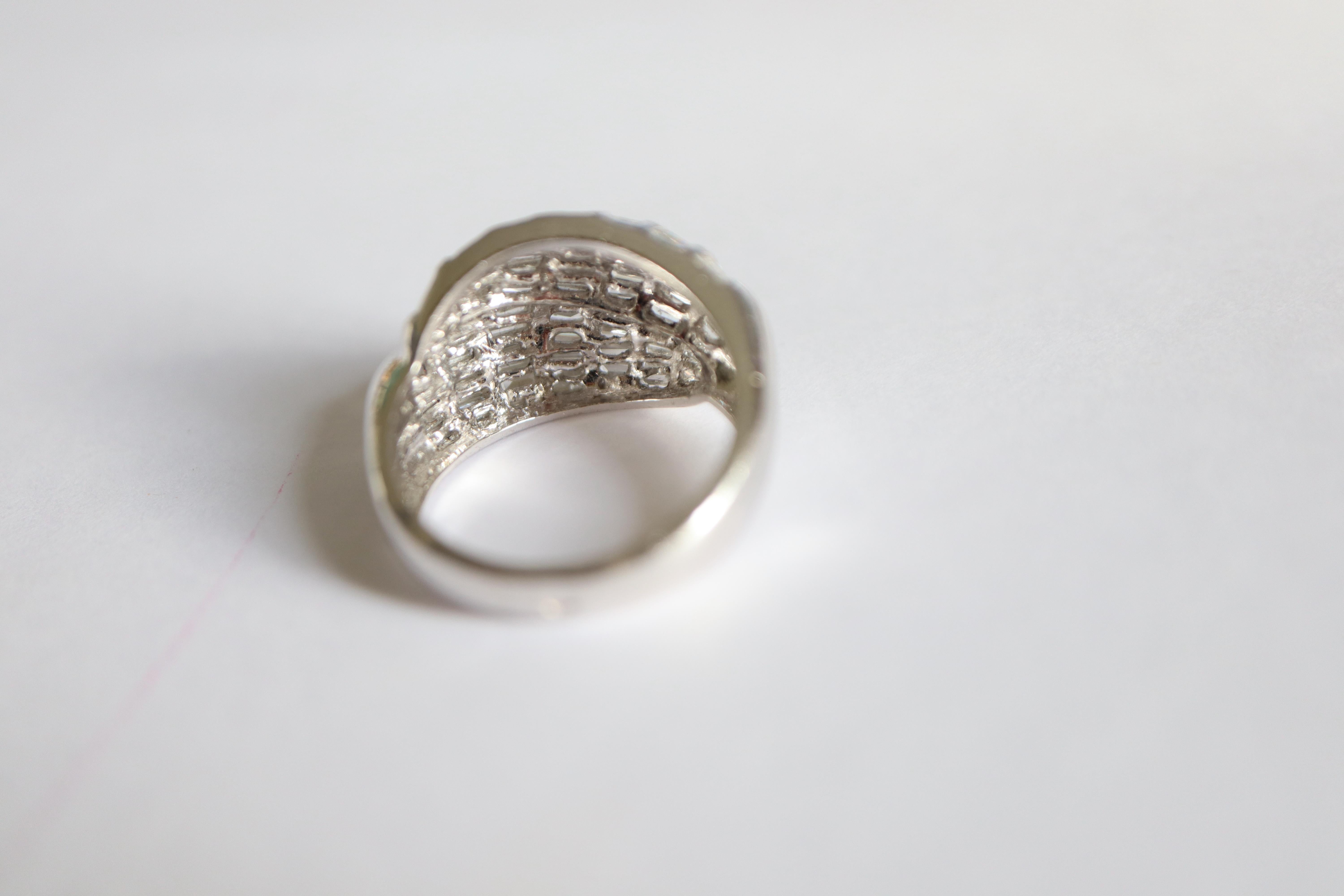 Diamond Ring with 1.4 Carat Diamonds In Good Condition For Sale In Paris, FR