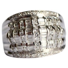 Diamond Ring with 1.5 to 2 Carats of Diamonds White Gold