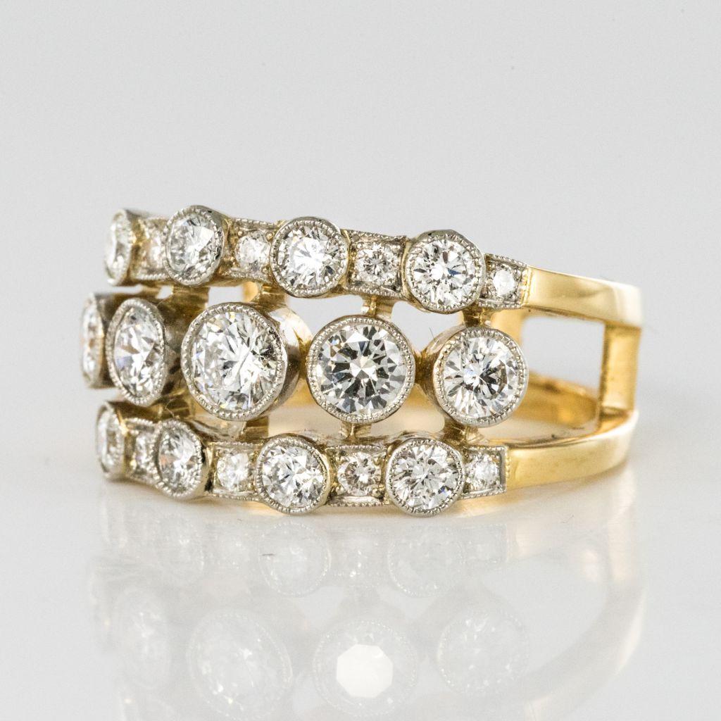 Romantic Diamond Ring with Openwork Bands