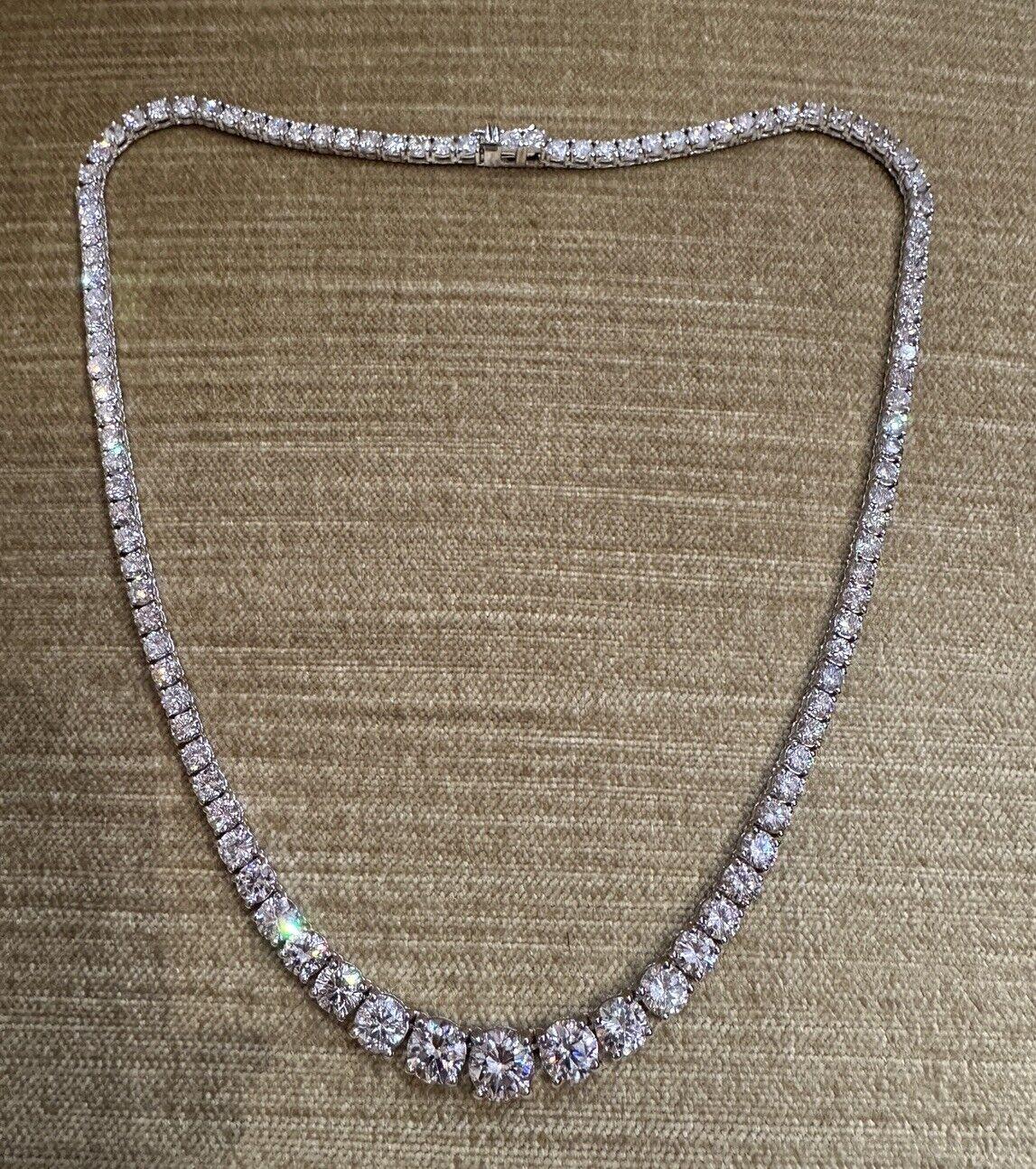 Diamond Riviera Necklace 24.12 Carat Total in 4-prong 18k White Gold setting In Excellent Condition For Sale In La Jolla, CA