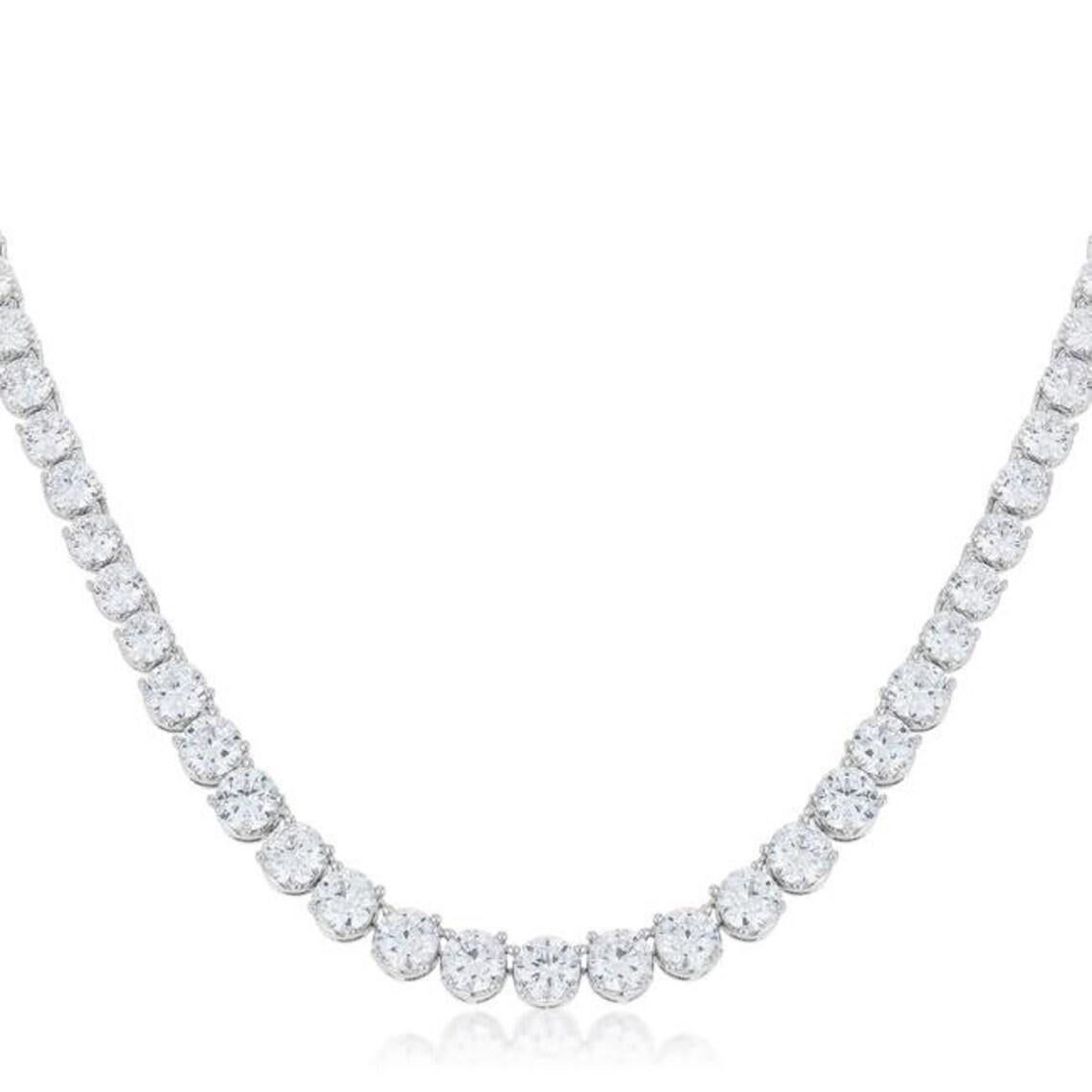 Modern Diamond Riviera Three Claws 18 Carat White Gold Tennis Line Necklace 18 Kt For Sale