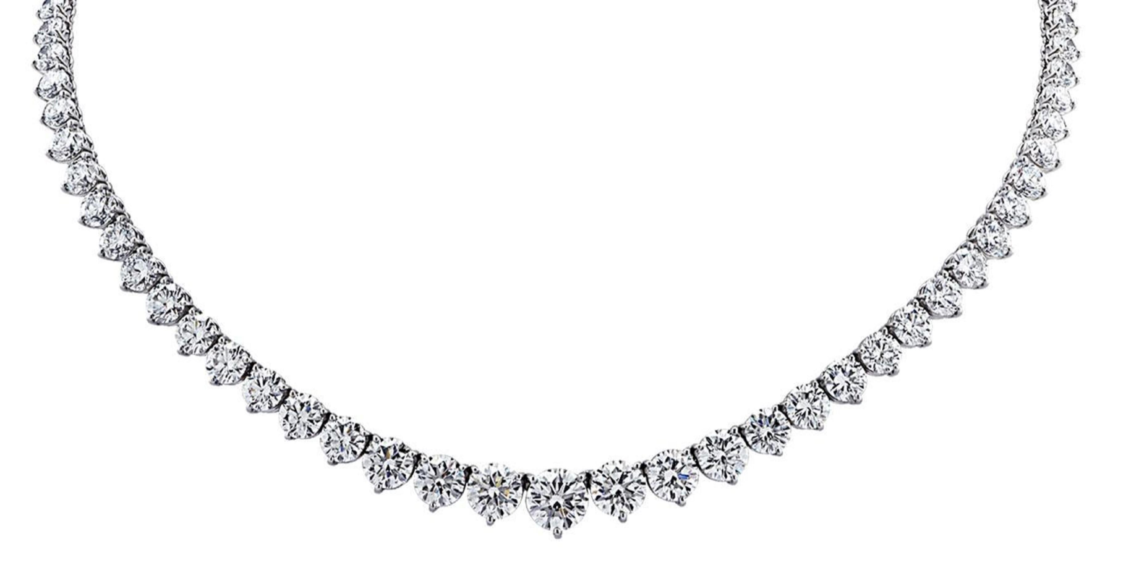 This stunning and impressive Riviera Necklace features substantial Diamond weight of 22 Carats in beautifully Round Brilliant Cut gems with a sparkly excellent cut

18k white gold graduated diamond riviera necklace. Mounted in the necklace are 111