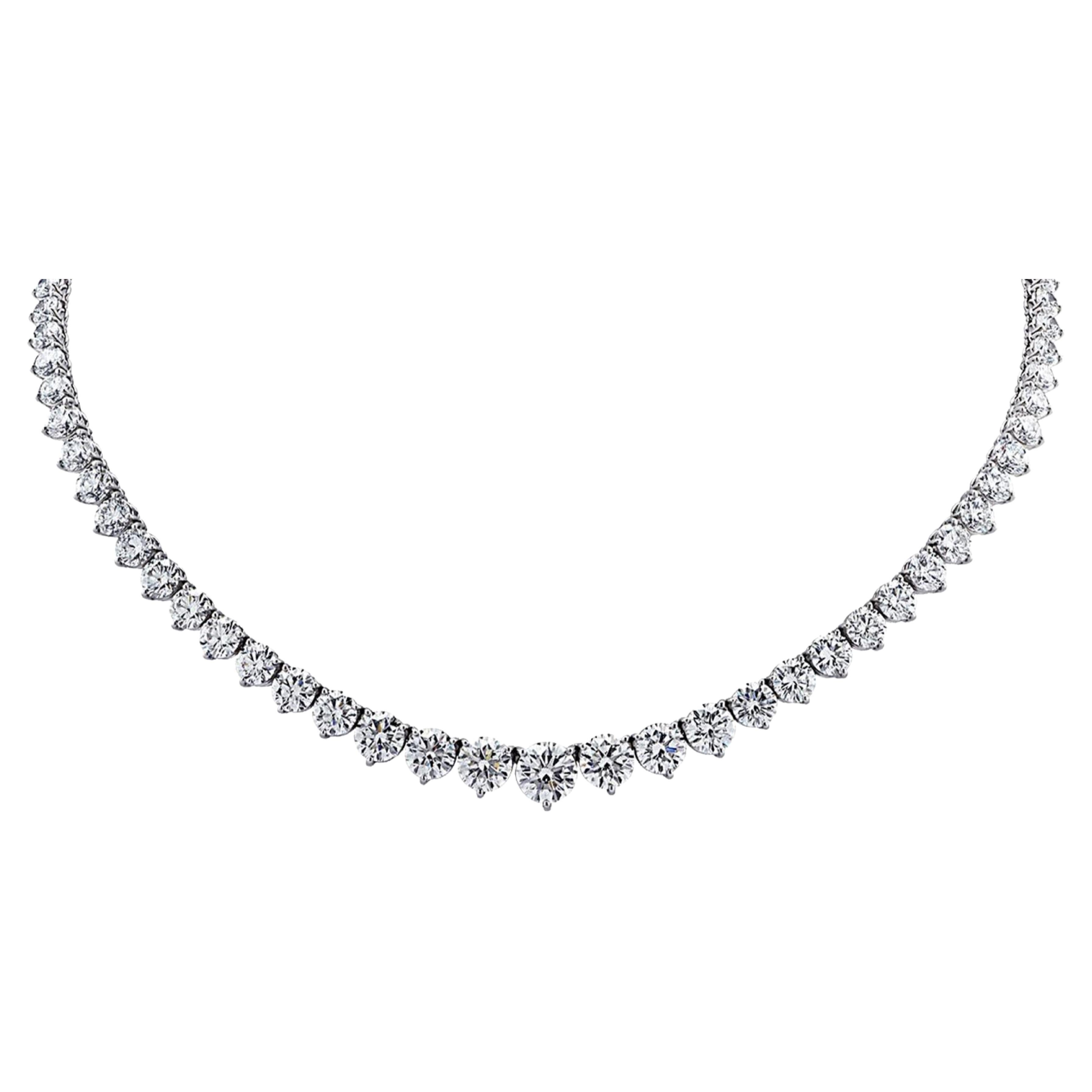 Diamond Riviera Three Claws 22 Carat White Gold Tennis Line Necklace 18 Kt For Sale