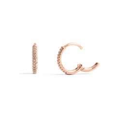 Orecchini a cerchio con diamante in oro rosa 18 carati