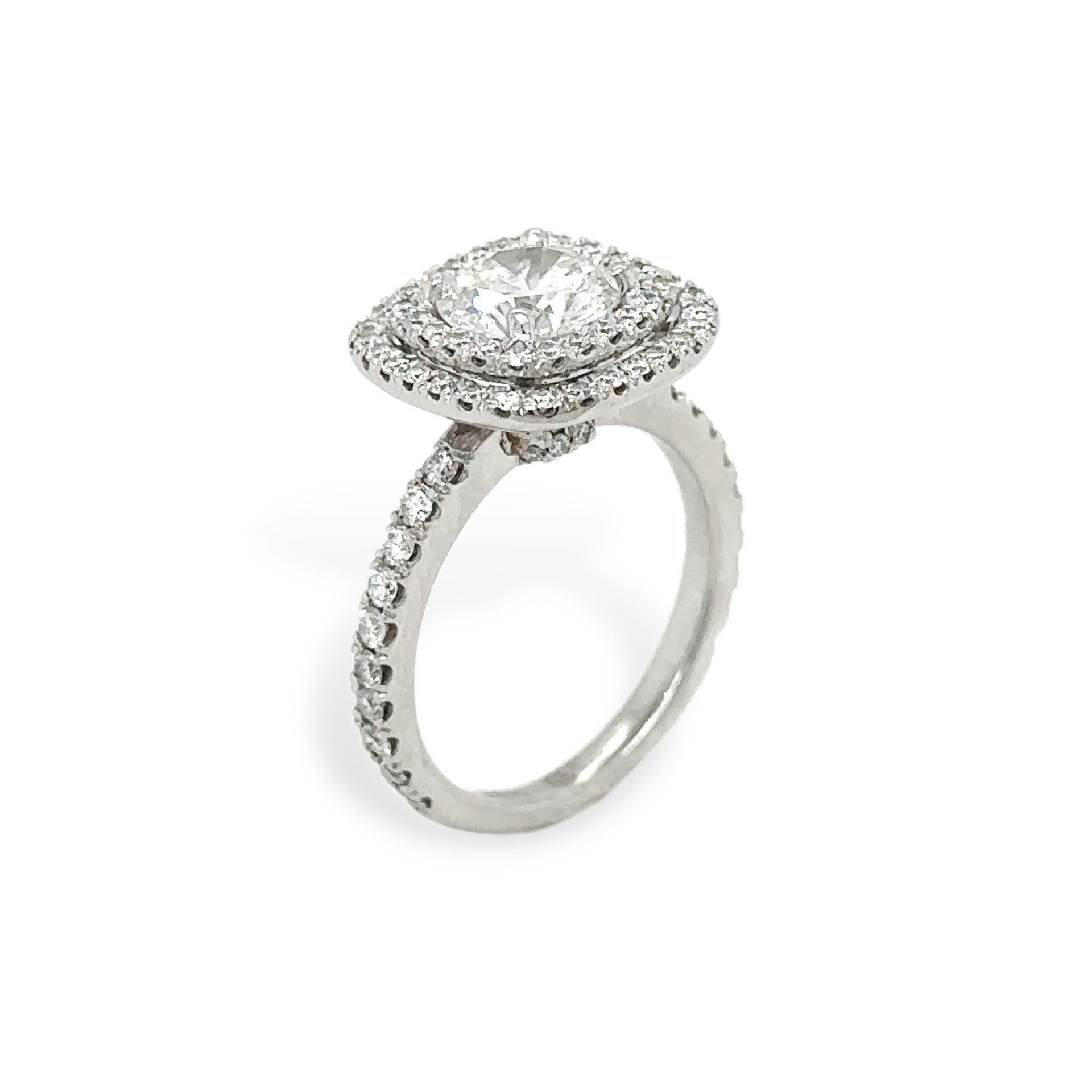 Diamond Round 1.25 Carat Engagement Ring Set in Platinum In New Condition For Sale In Beverly Hills, CA