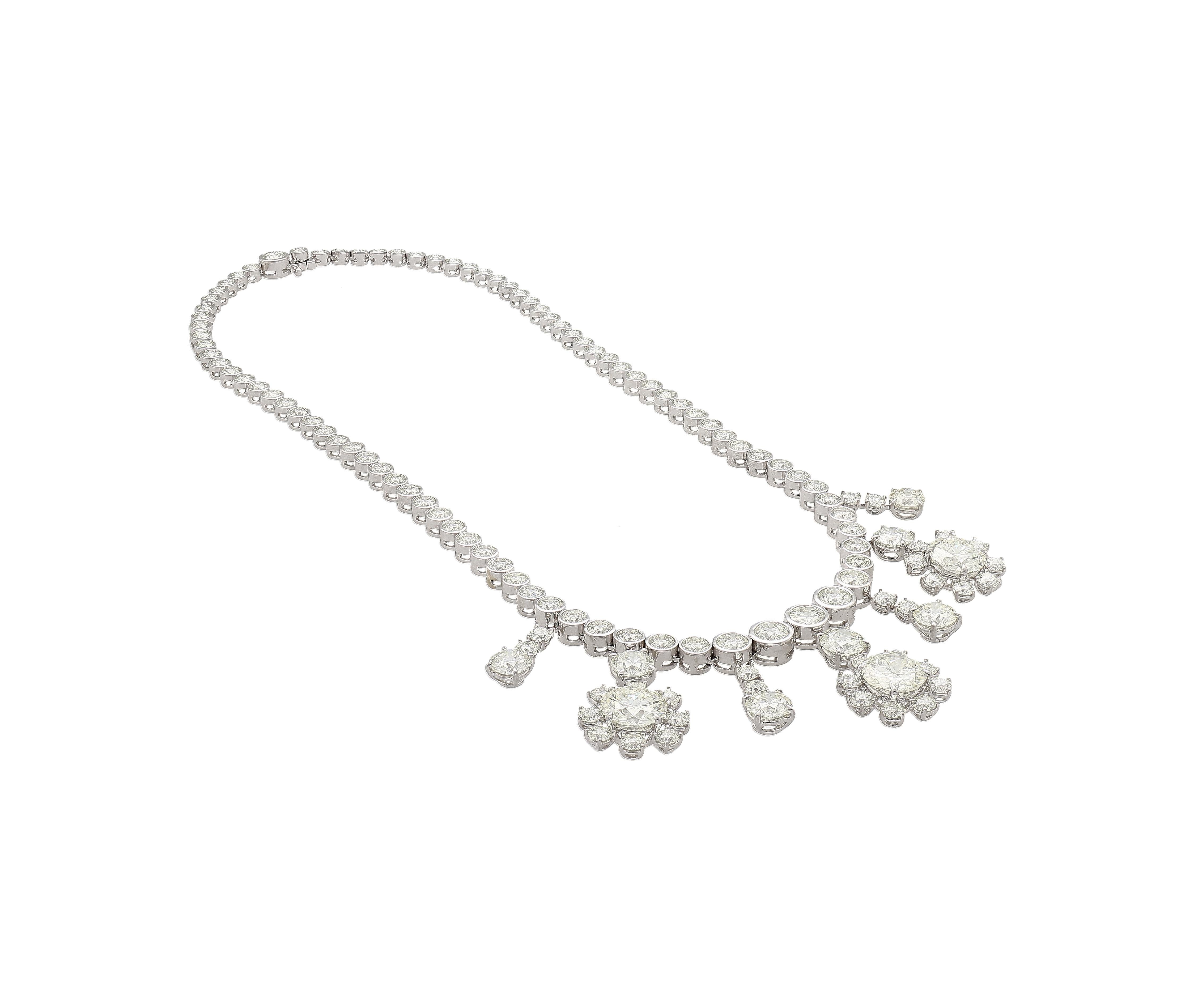 Round Cut 25 Carat Diamond Round-Brilliant Cut Necklace in 18K White Gold GIA Certified For Sale