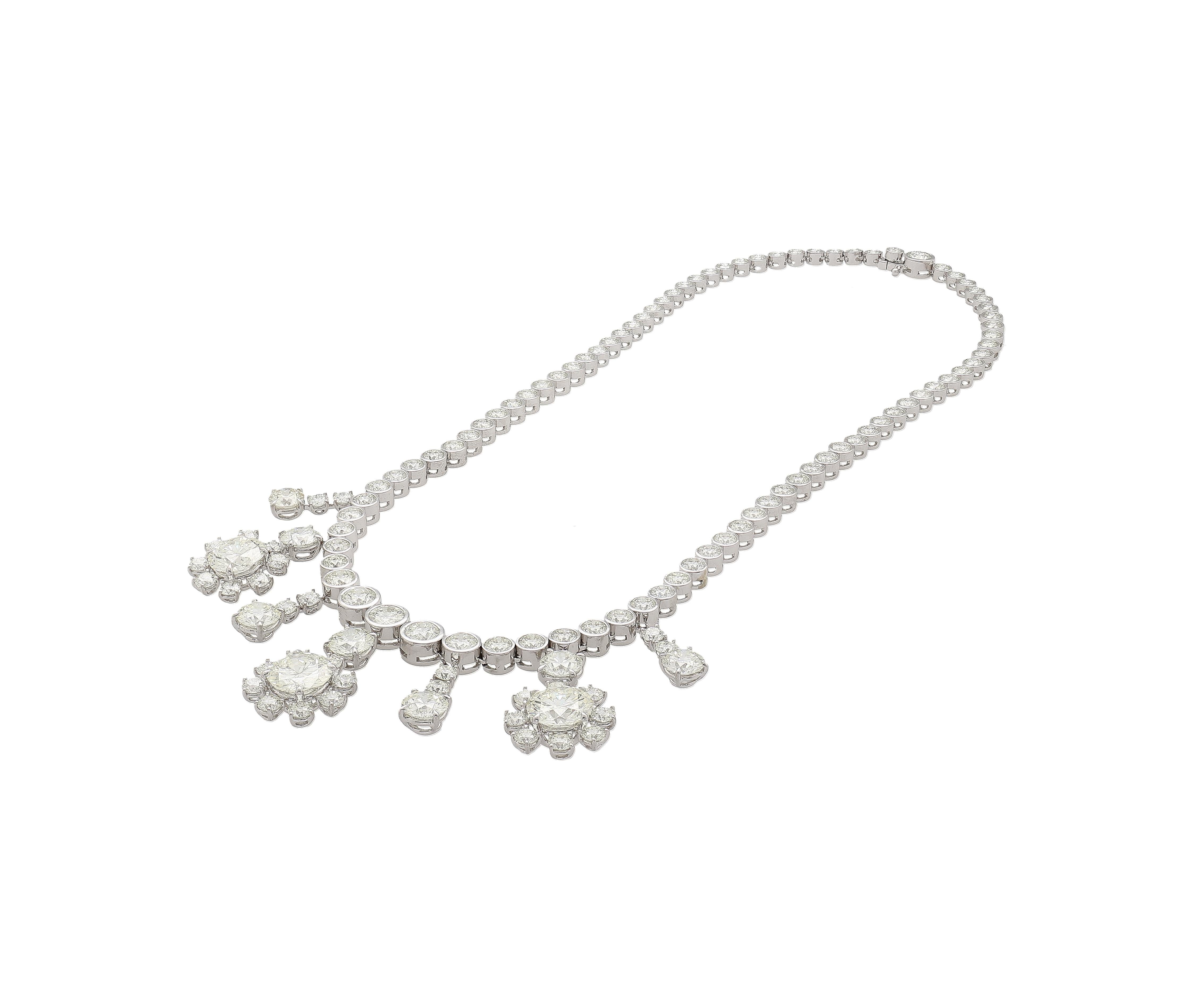 25 Carat Diamond Round-Brilliant Cut Necklace in 18K White Gold GIA Certified  In New Condition For Sale In Miami, FL