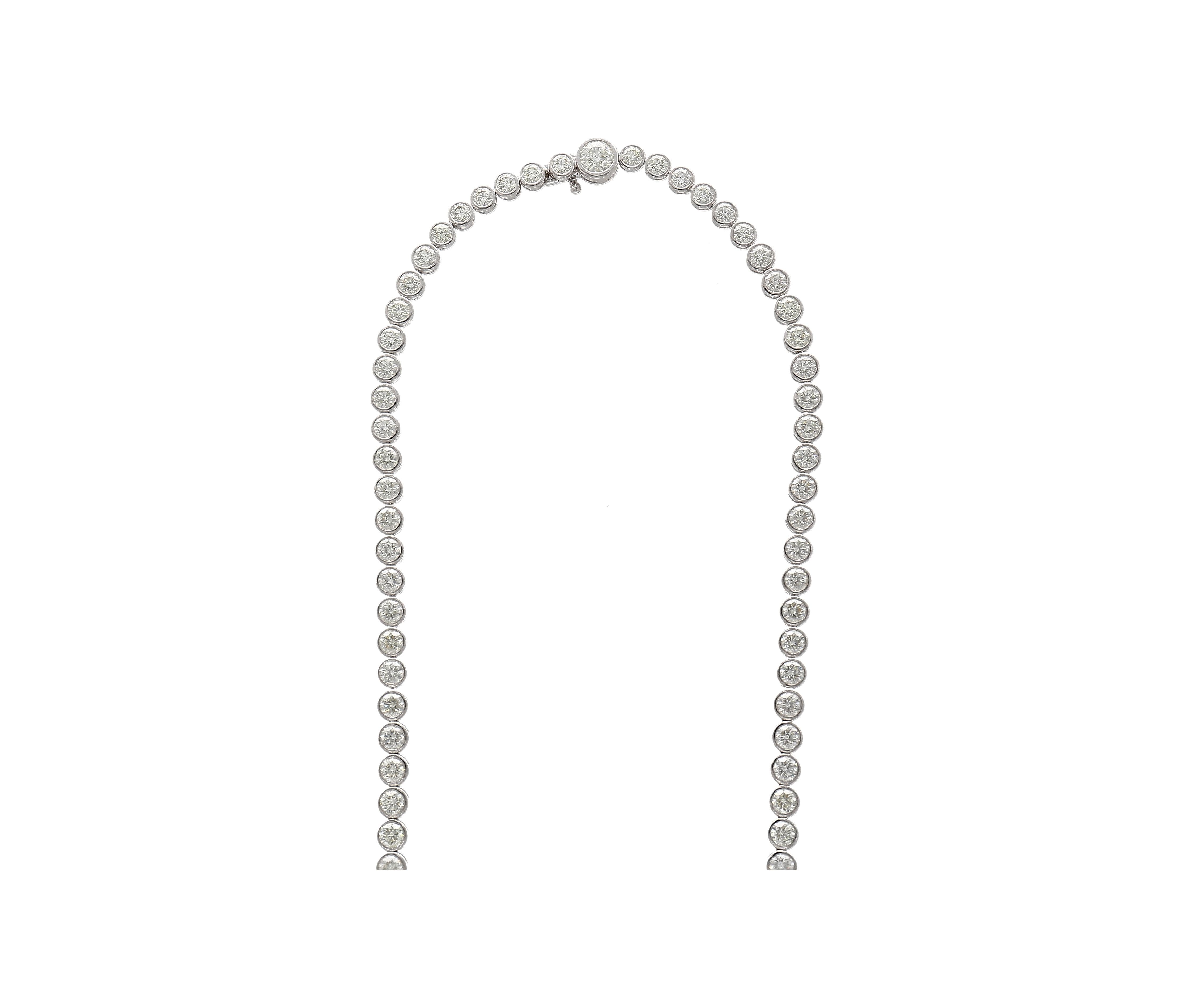 25 Carat Diamond Round-Brilliant Cut Necklace in 18K White Gold GIA Certified  For Sale 3