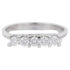 Diamond Round Cut Engagement Ring in 18K White Gold