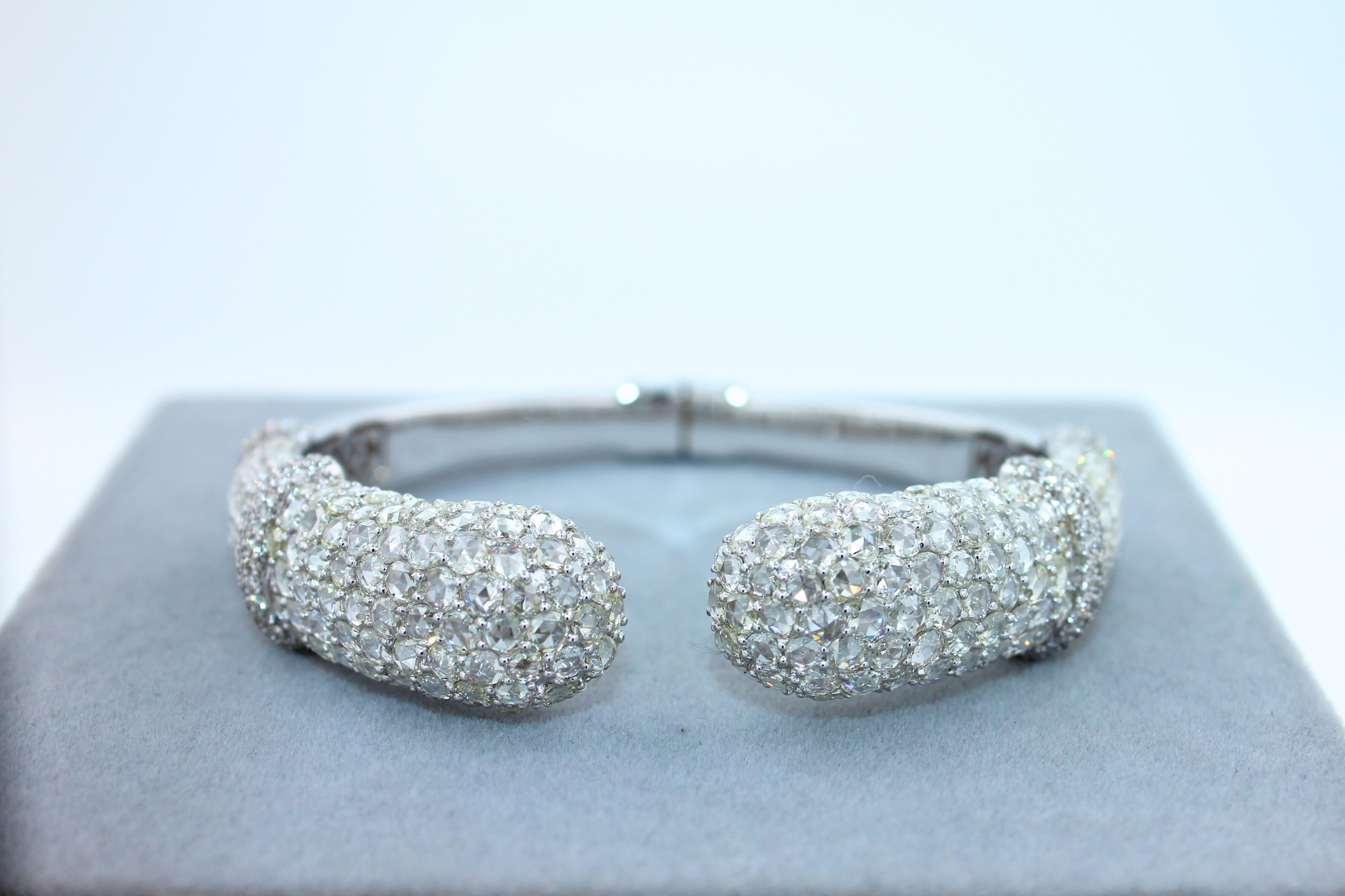 Diamond Round Shape Brilliant Cut Pave Set Lux 18K White Gold Bangle Bracelet For Sale 7
