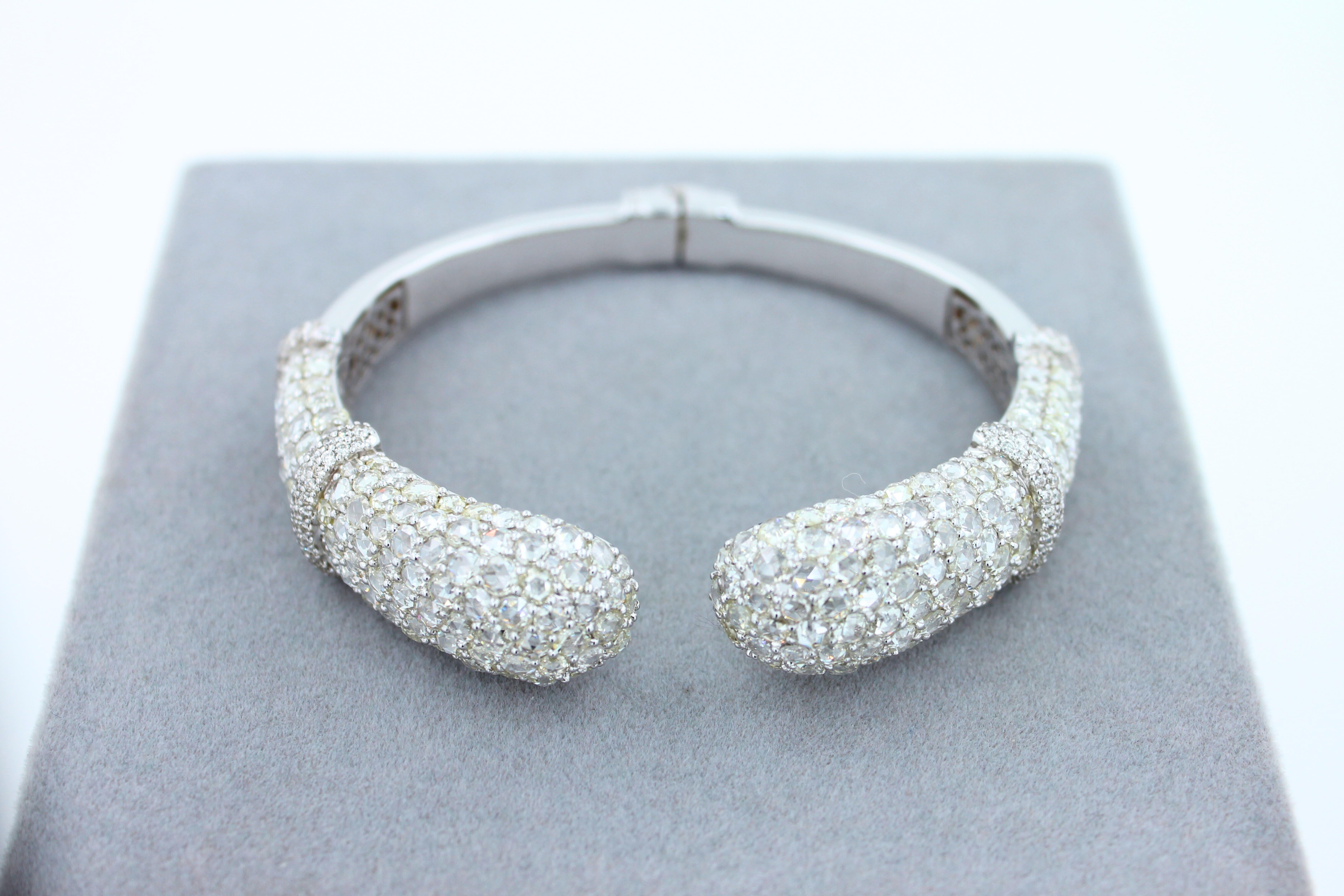 Diamond Round Shape Brilliant Cut Pave Set Lux 18K White Gold Bangle Bracelet For Sale 8