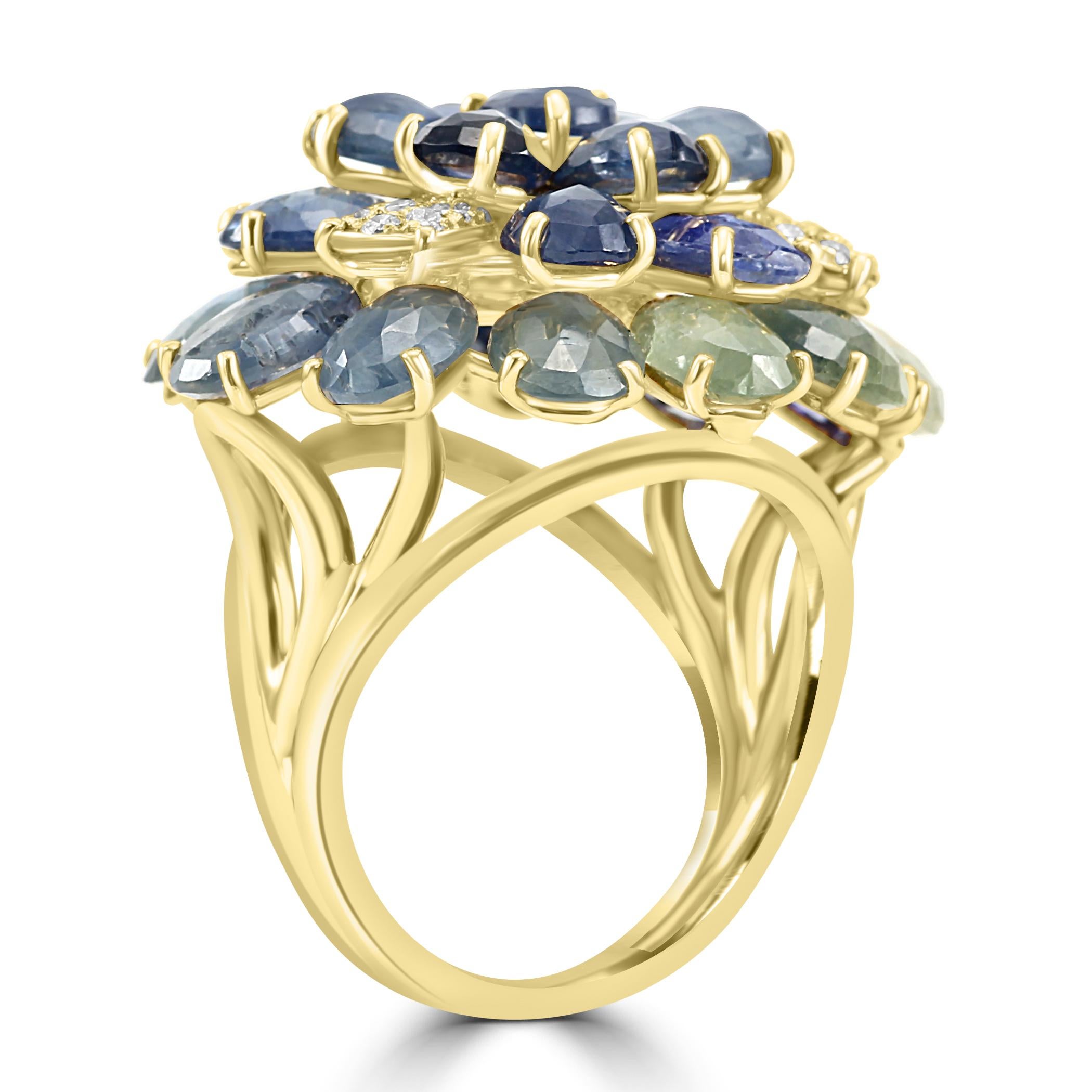 Women's or Men's Diamond Rounds & Sapphire Pear/Ovals 18 Karat Yellow Gold Cocktail Fashion Ring For Sale