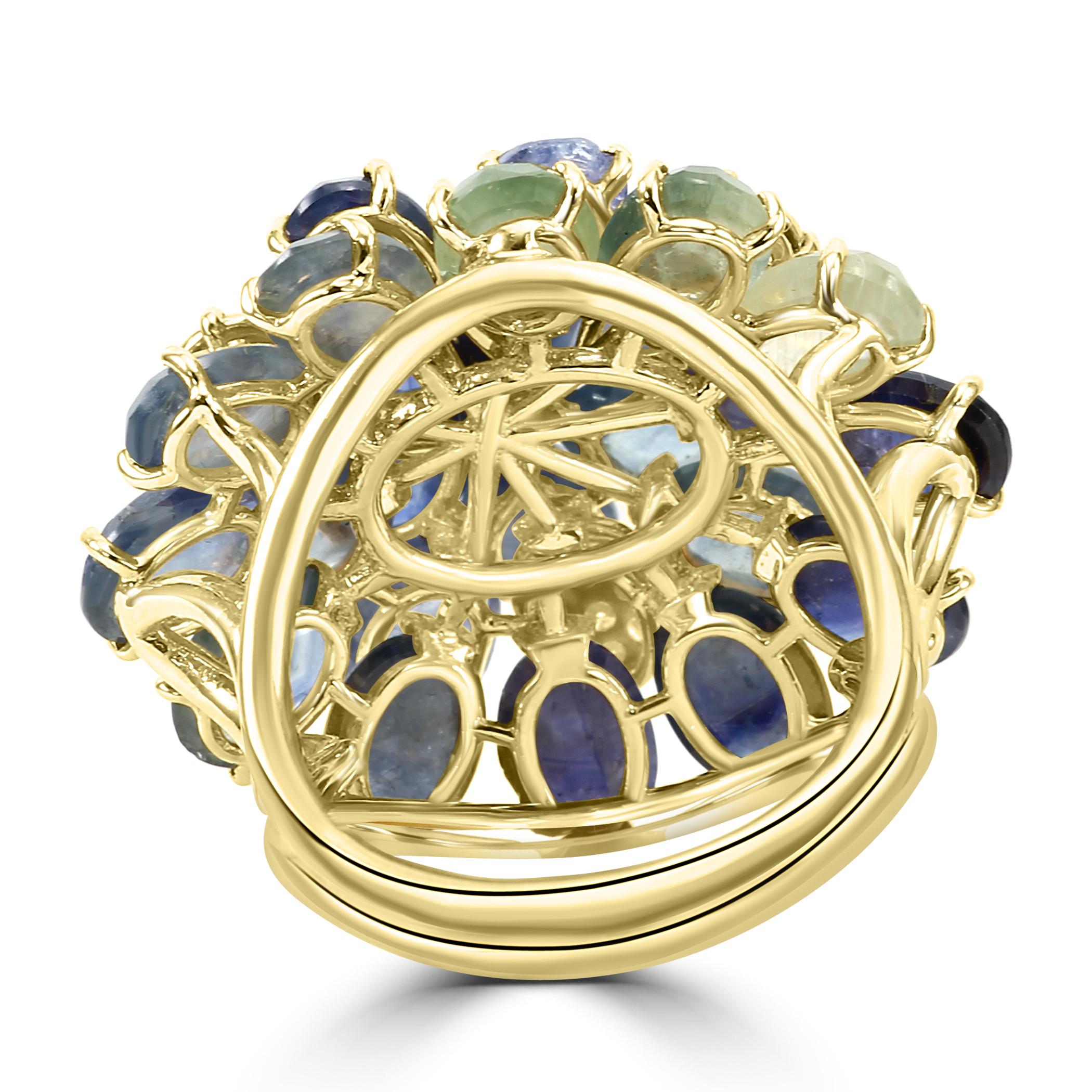 Diamond Rounds & Sapphire Pear/Ovals 18 Karat Yellow Gold Cocktail Fashion Ring For Sale 2