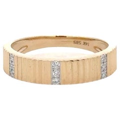 Diamond Row Fluted Stackable Band Ring 0.06 Carats 14 Karat Yellow Gold