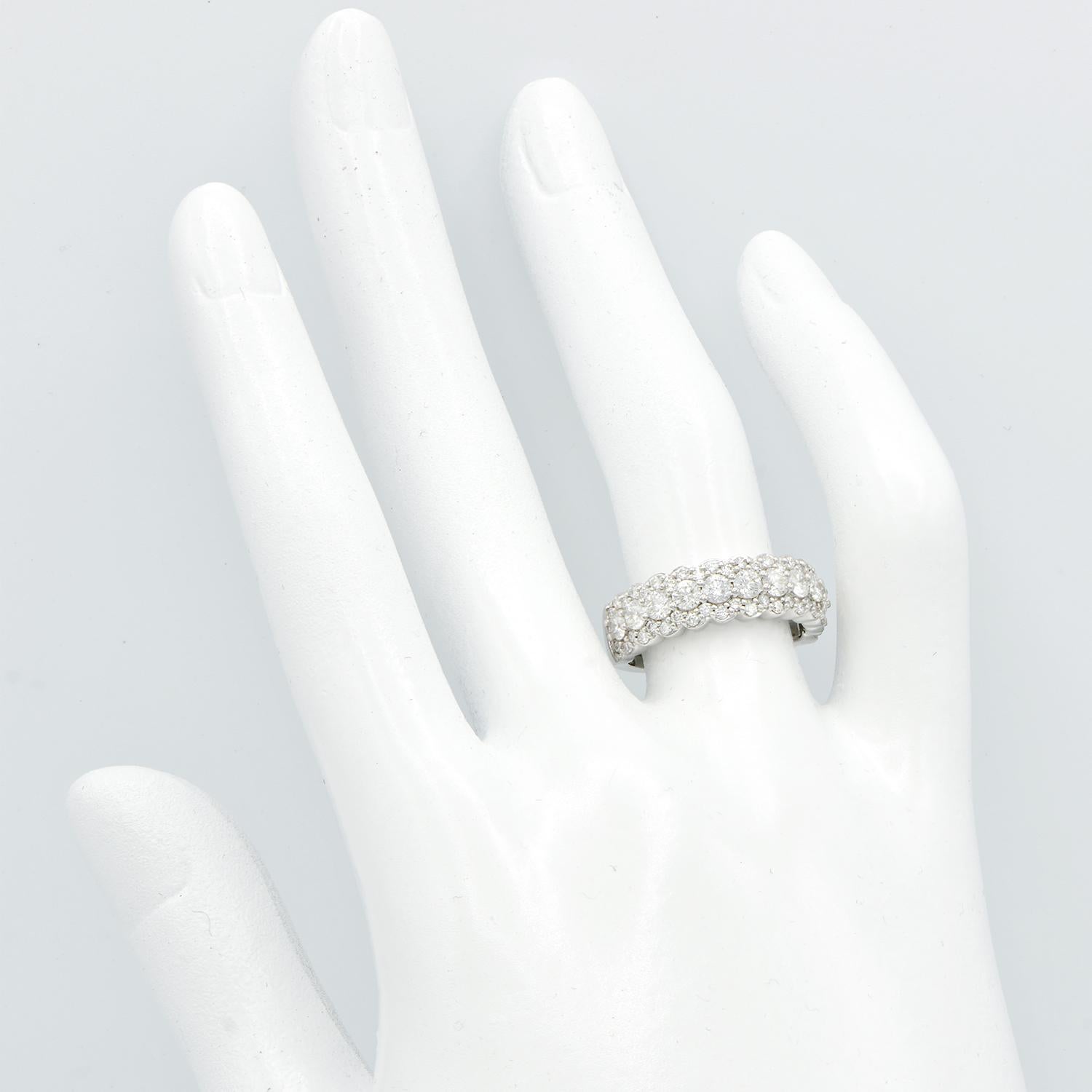 Round Cut Diamond Row Ring For Sale