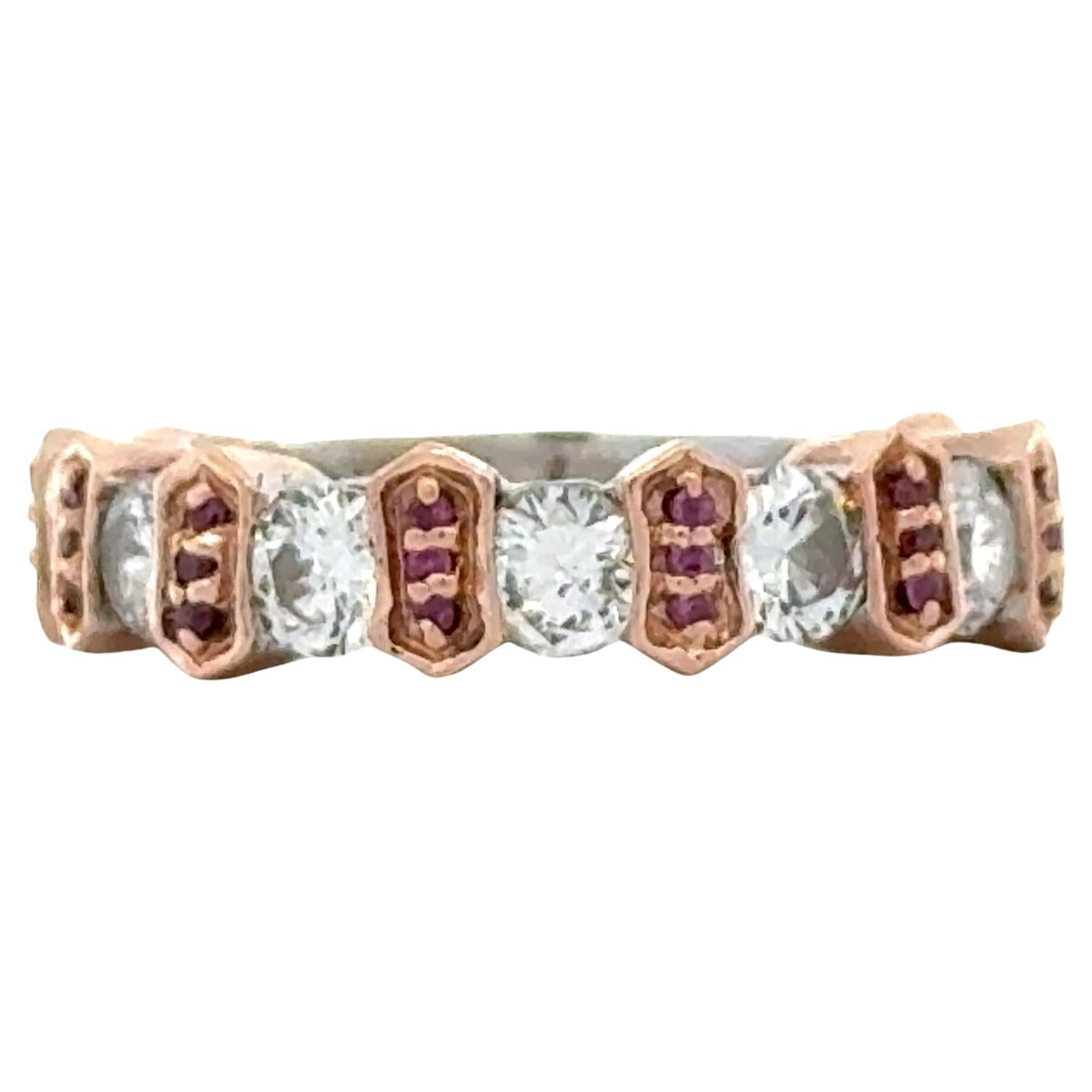 Diamant & Rubin 14 Karat zweifarbiger Gold Ehering Stapelbarer Ring im Angebot