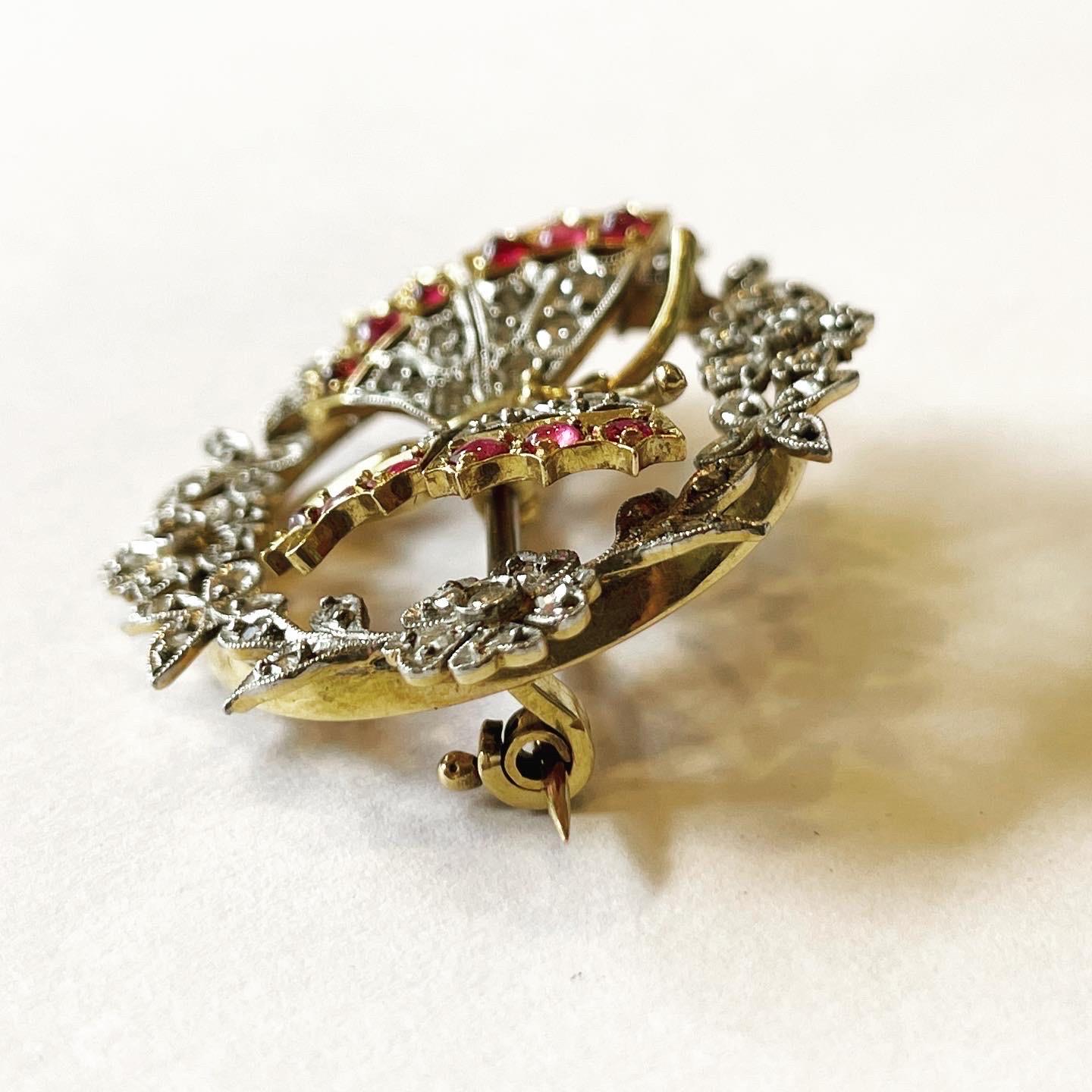 Diamond Ruby 18k Yellow White Gold Butterfly Pin Brooch In Good Condition For Sale In Pamplona, Navarra