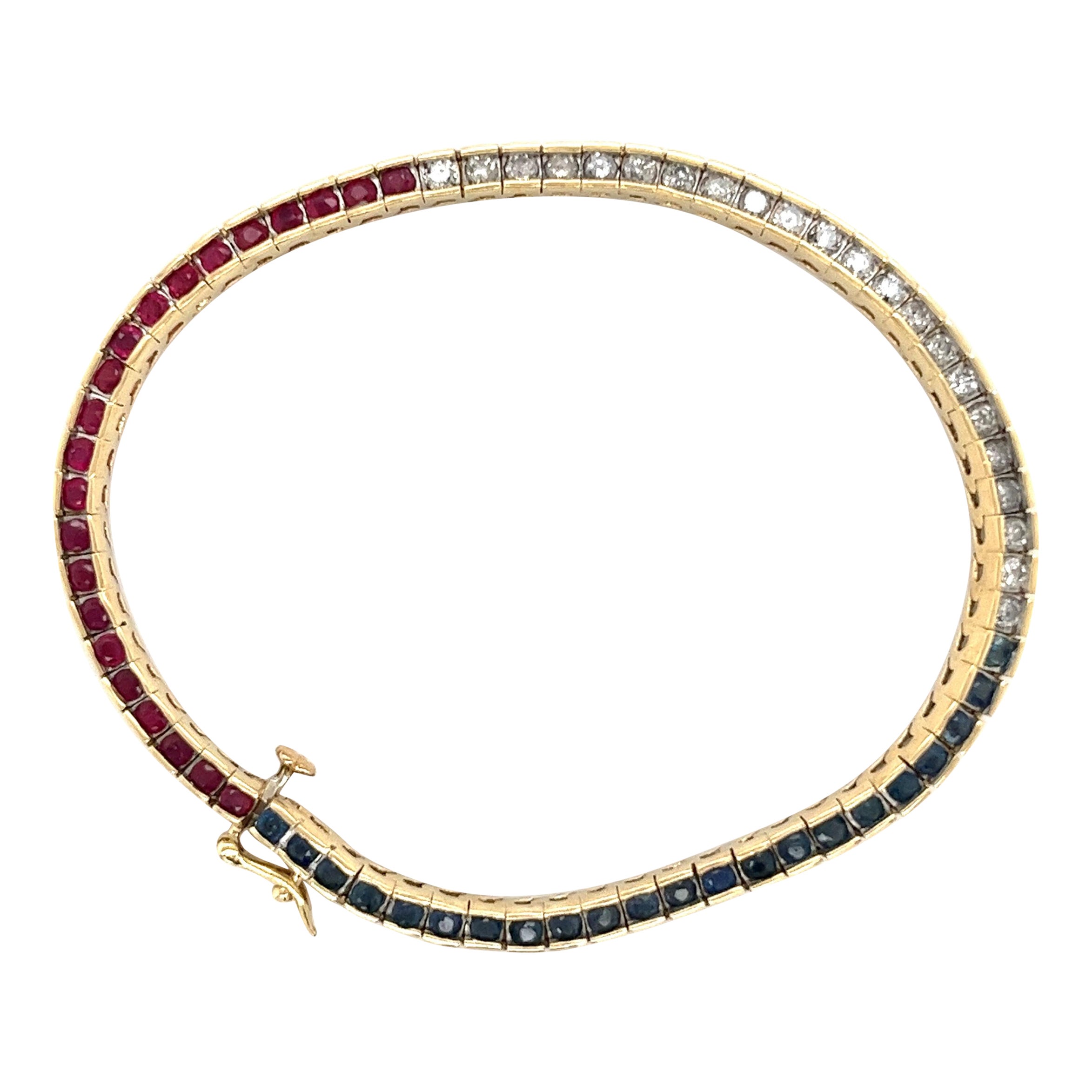 Art déco Bracelet tennis en diamants, rubis et saphirs, pierres précieuses rouges, blanches et bleues en vente