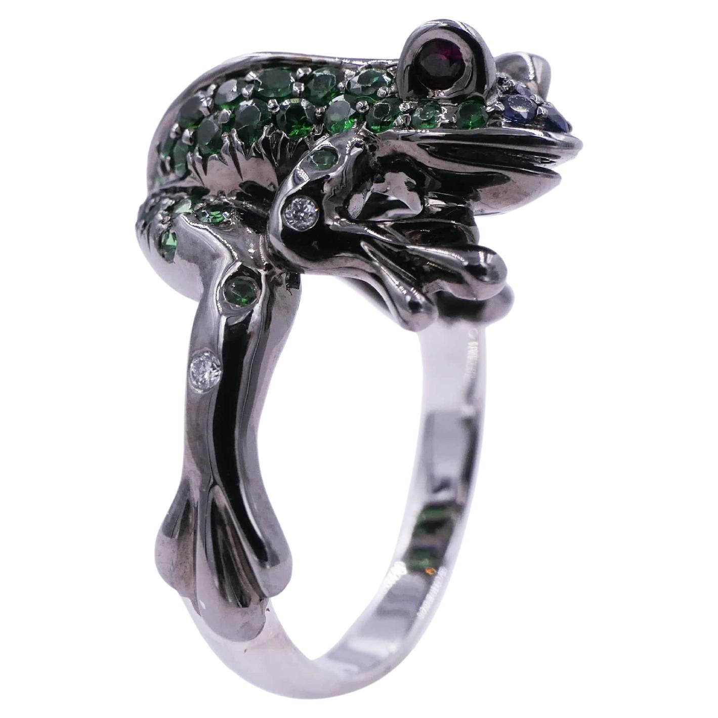 Glücklicher Frosch-Ring aus Weißgold mit Diamant, Rubin, blauem Saphir und Tsavorit, Pavé für Damen oder Herren im Angebot