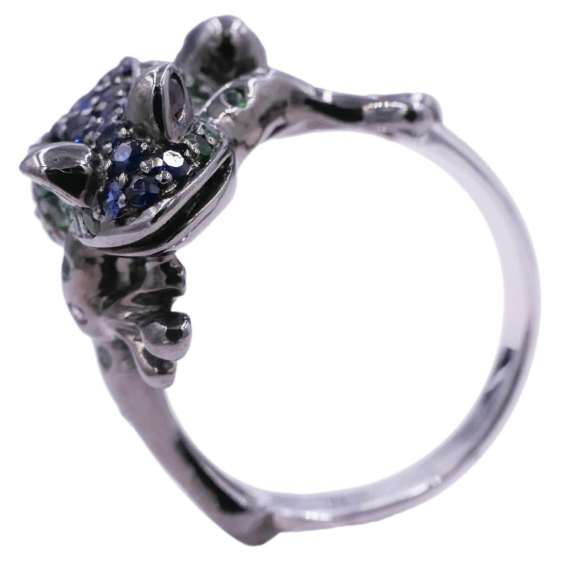 Glücklicher Frosch-Ring aus Weißgold mit Diamant, Rubin, blauem Saphir und Tsavorit, Pavé im Angebot 2