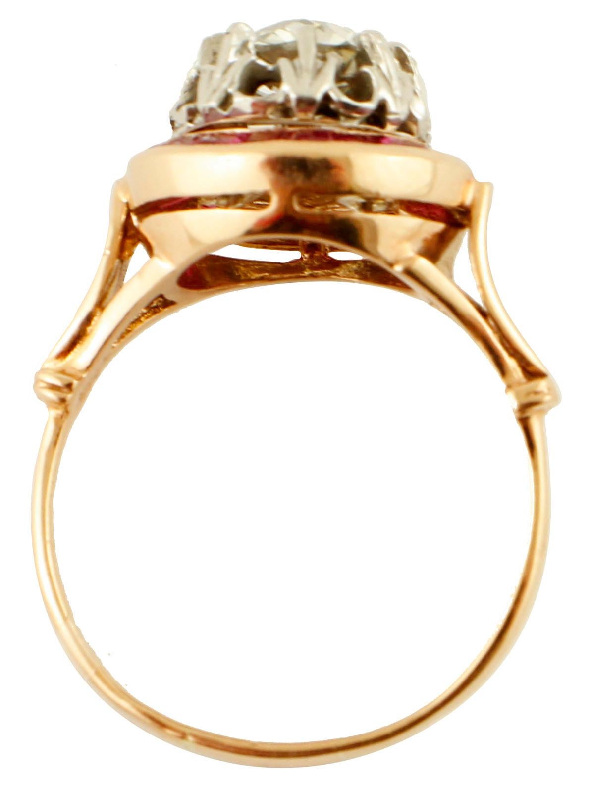 Round Cut Diamond, Rubies Crown, 14 Karat Gold and Silver Classic Retrò Style Cluster Ring