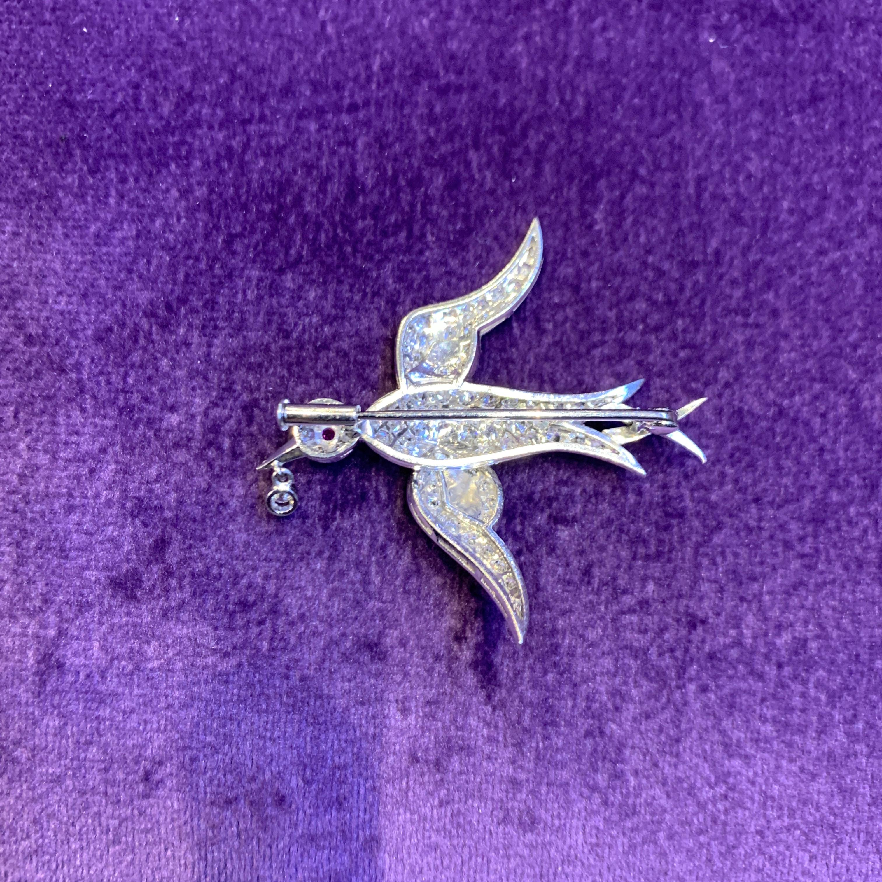 Diamond & Ruby Dove Brooch In Excellent Condition For Sale In New York, NY