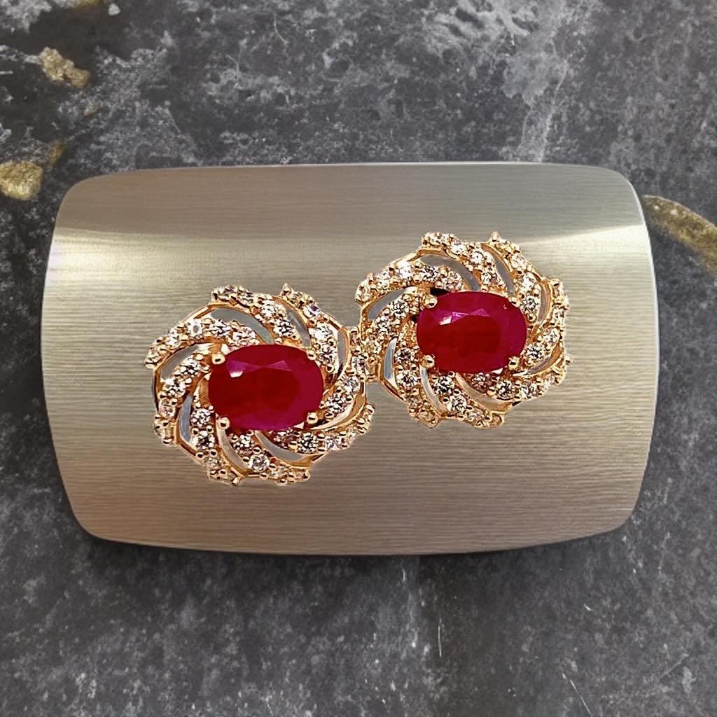 Diamant-Rubin-Ohrringe 14 Karat Gelbgold 3,64 TCW zertifiziert im Angebot 6
