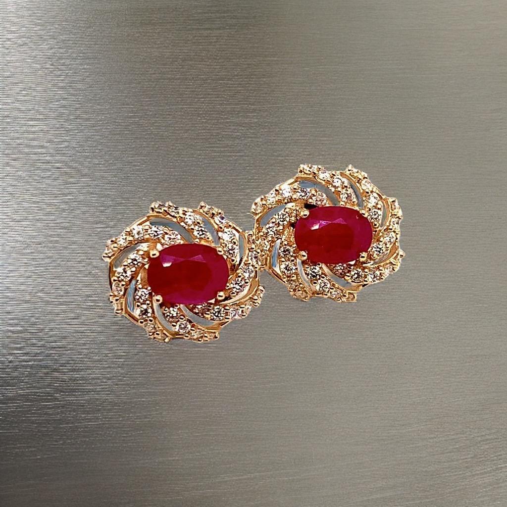 Diamant-Rubin-Ohrringe 14 Karat Gelbgold 3,64 TCW zertifiziert (Ovalschliff) im Angebot