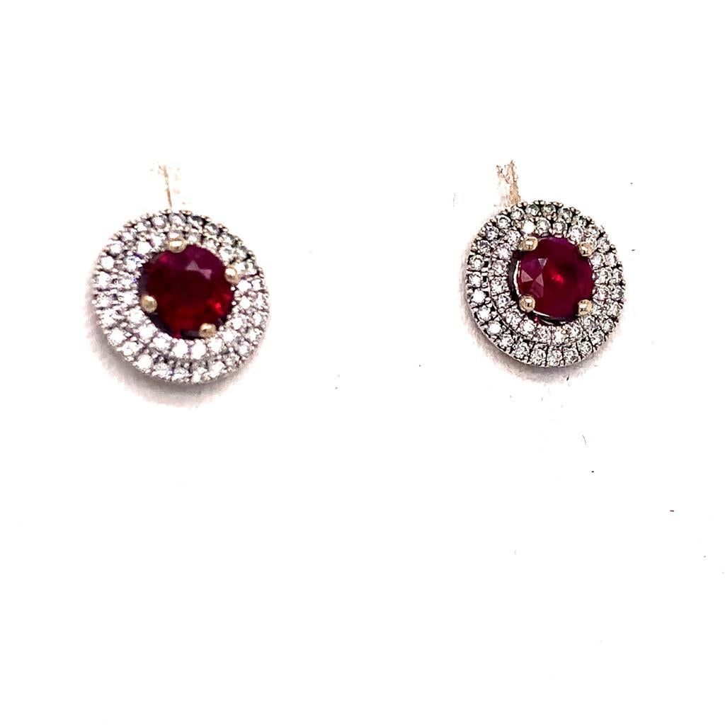 Boucles d'oreilles en or blanc 18 carats avec diamants et rubis certifiés TCW (1,36 ct. pt.) en vente 4