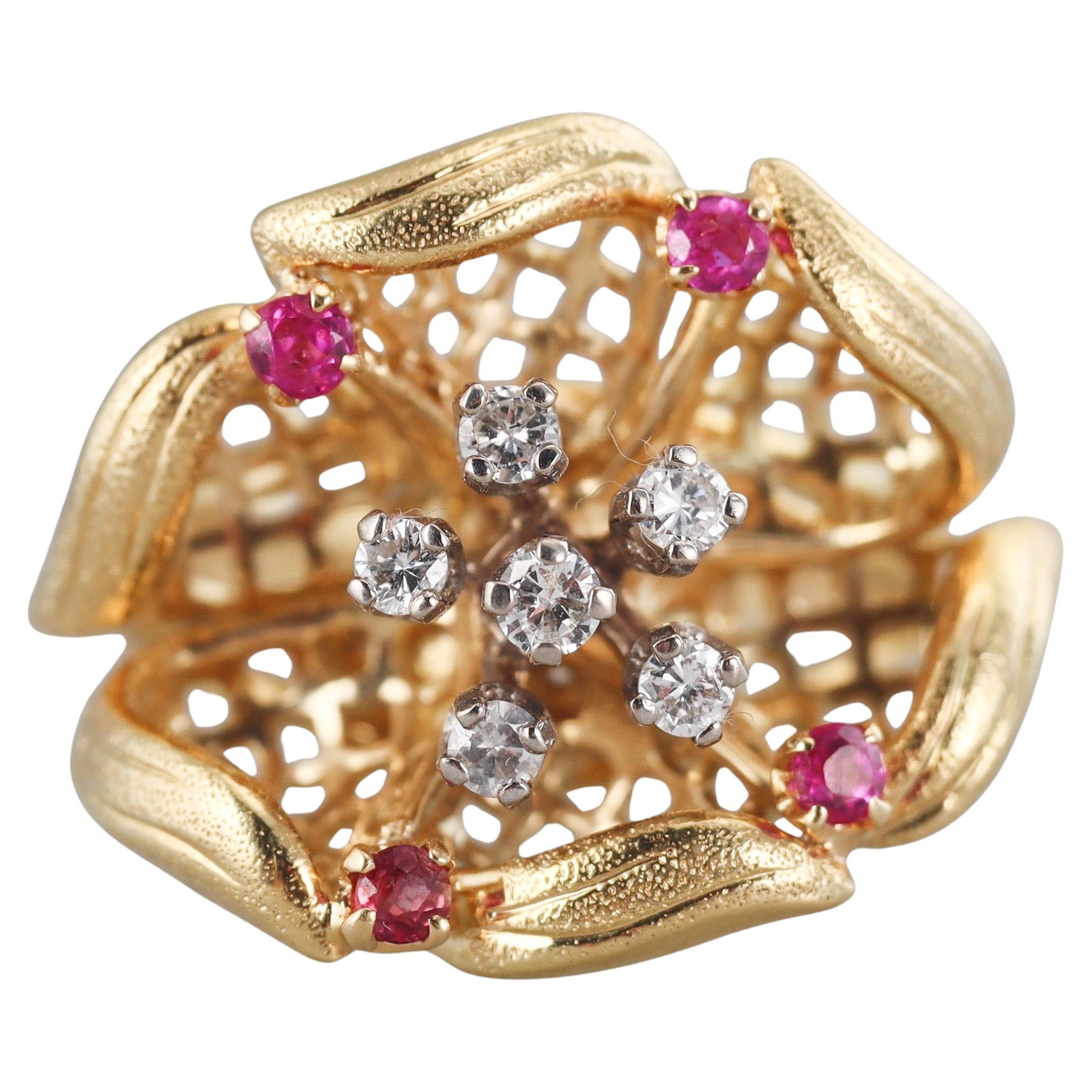 Diamant-Rubin-Gold-Blumenring im Angebot