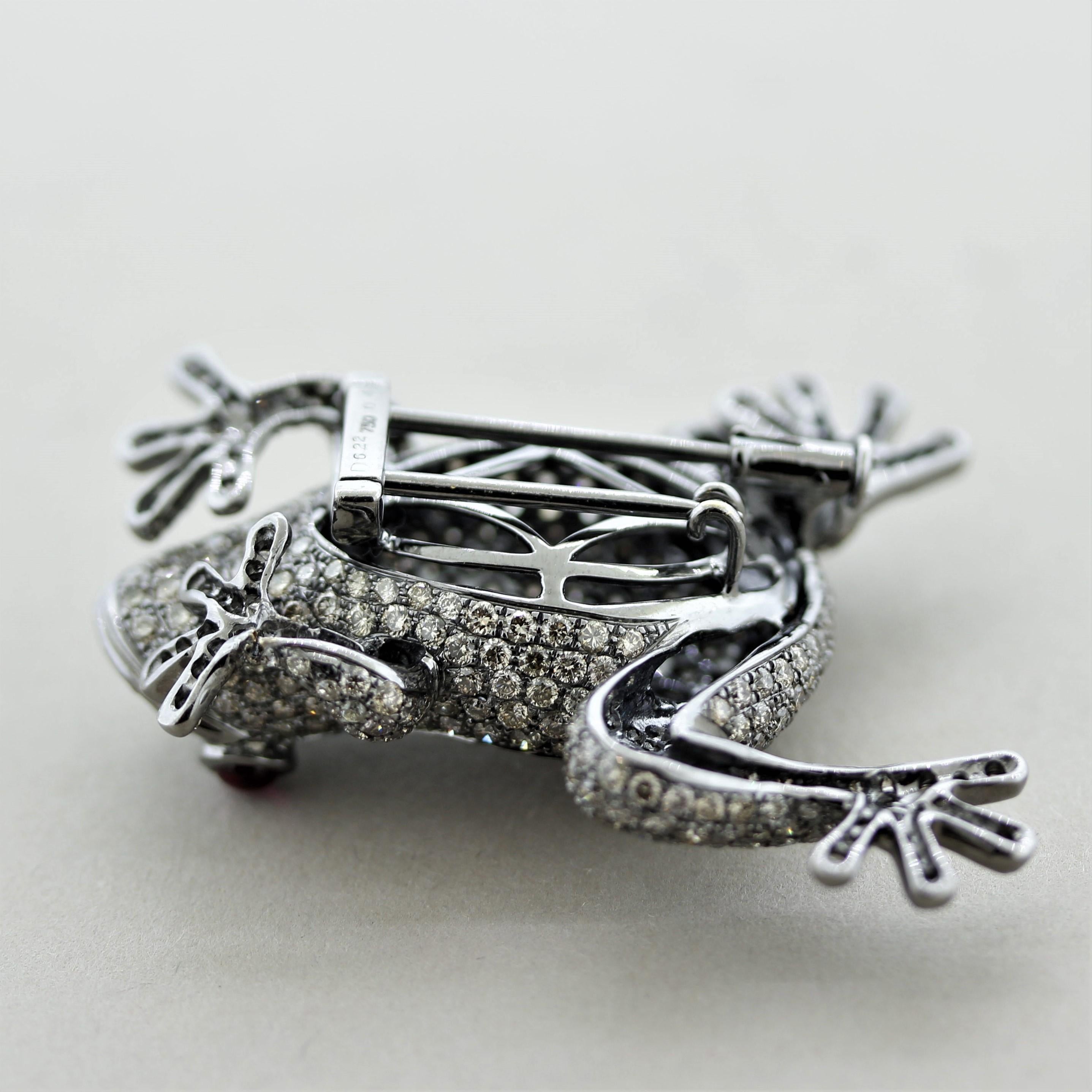 Diamond Ruby Gold Frog Brooch For Sale 2