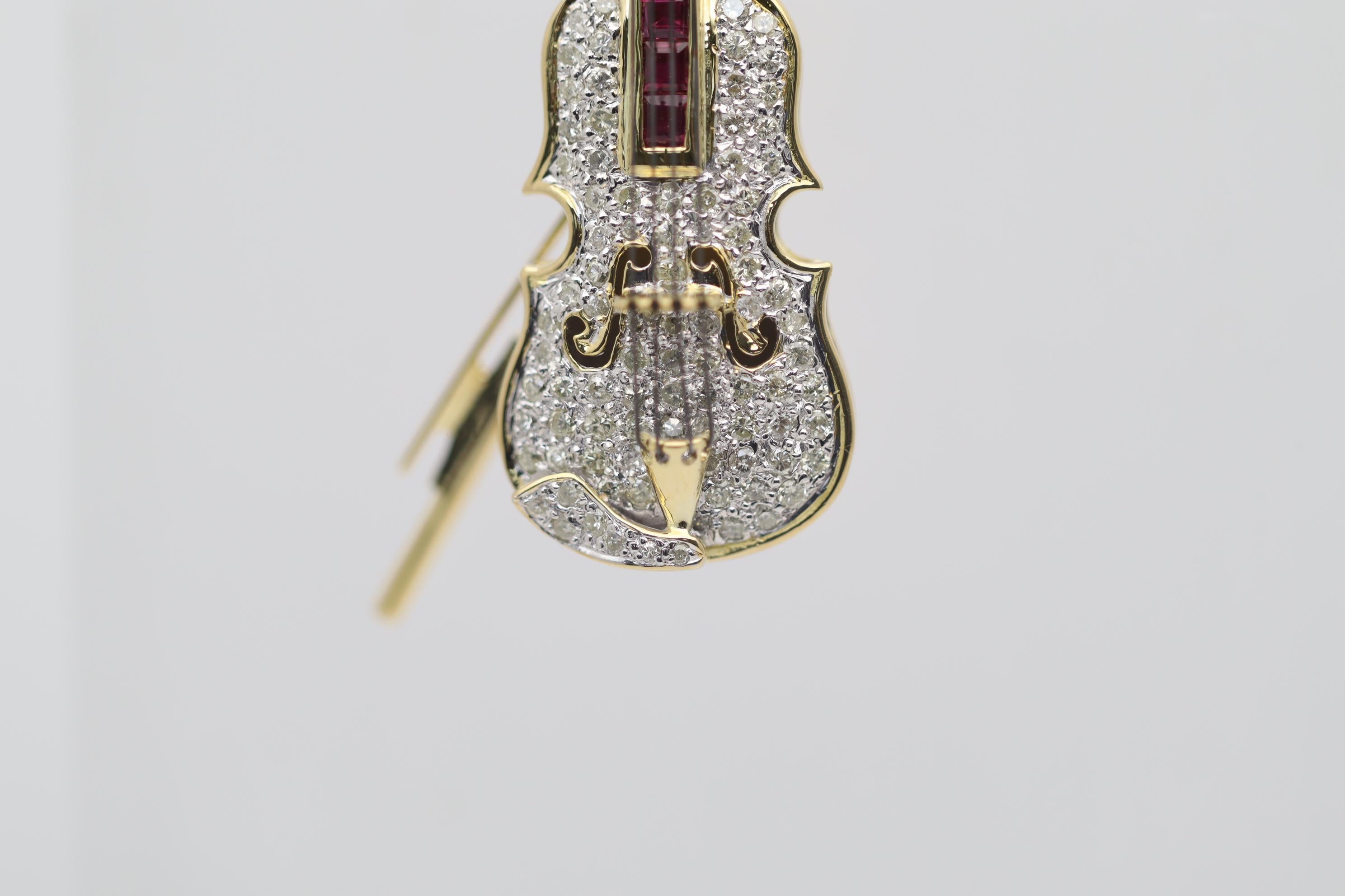 gold violin pendant