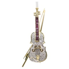 Broche-pendentif de violon en or, diamants et rubis