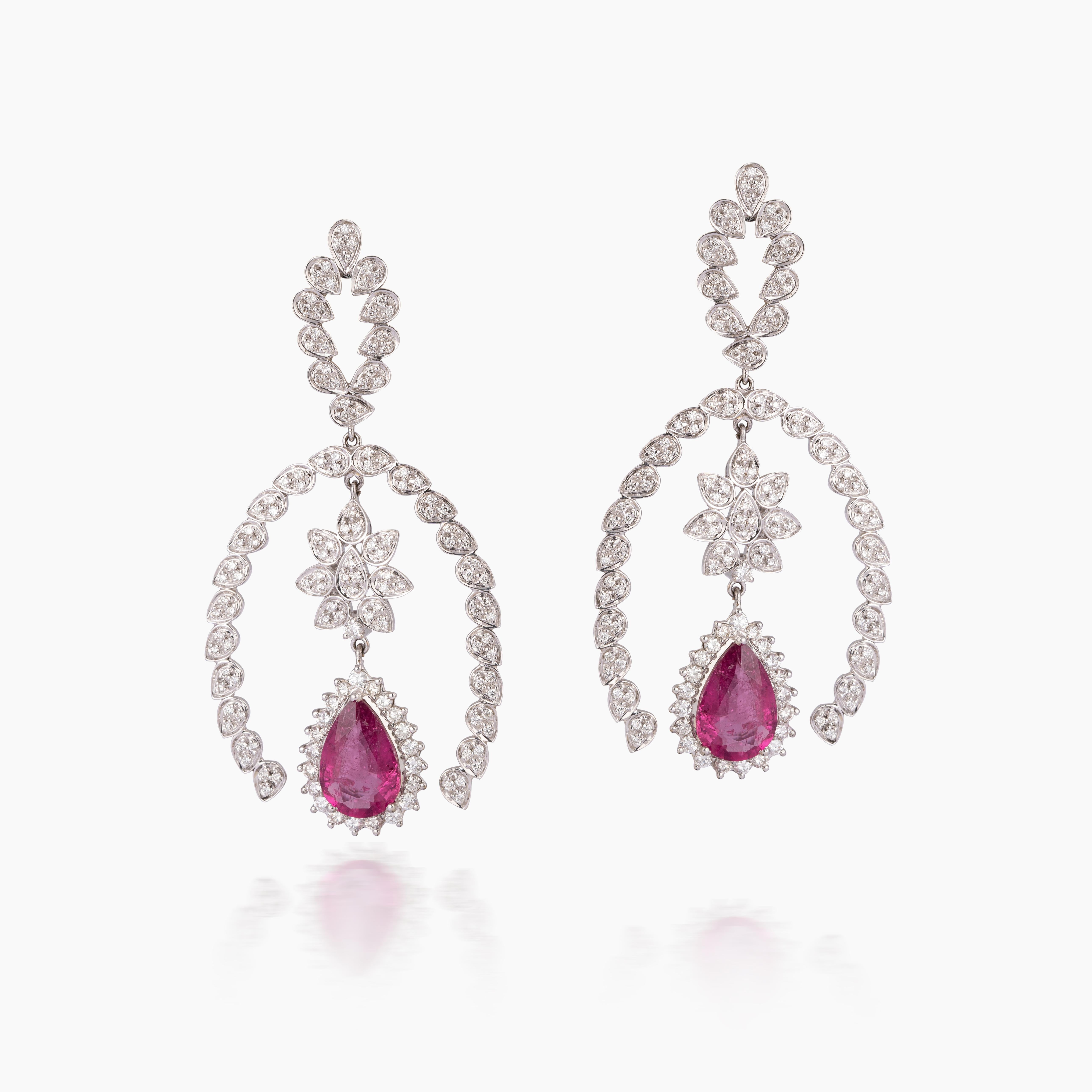Diamond Ruby Light Earring in 18k gold  In New Condition For Sale In New York, NY