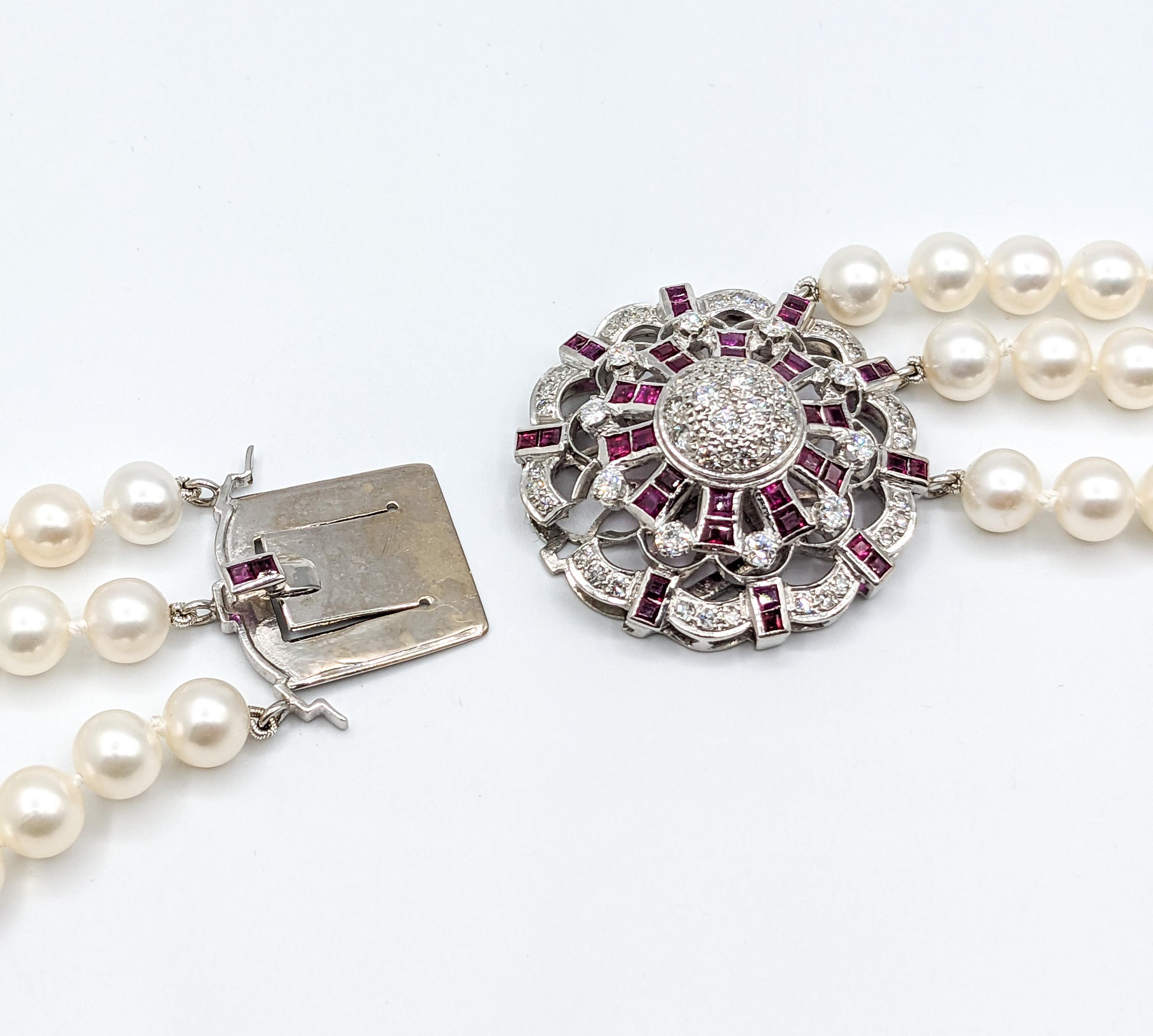 Mehrstrangige Akoya-Perlenkette mit Diamanten und Rubinen im Angebot 4