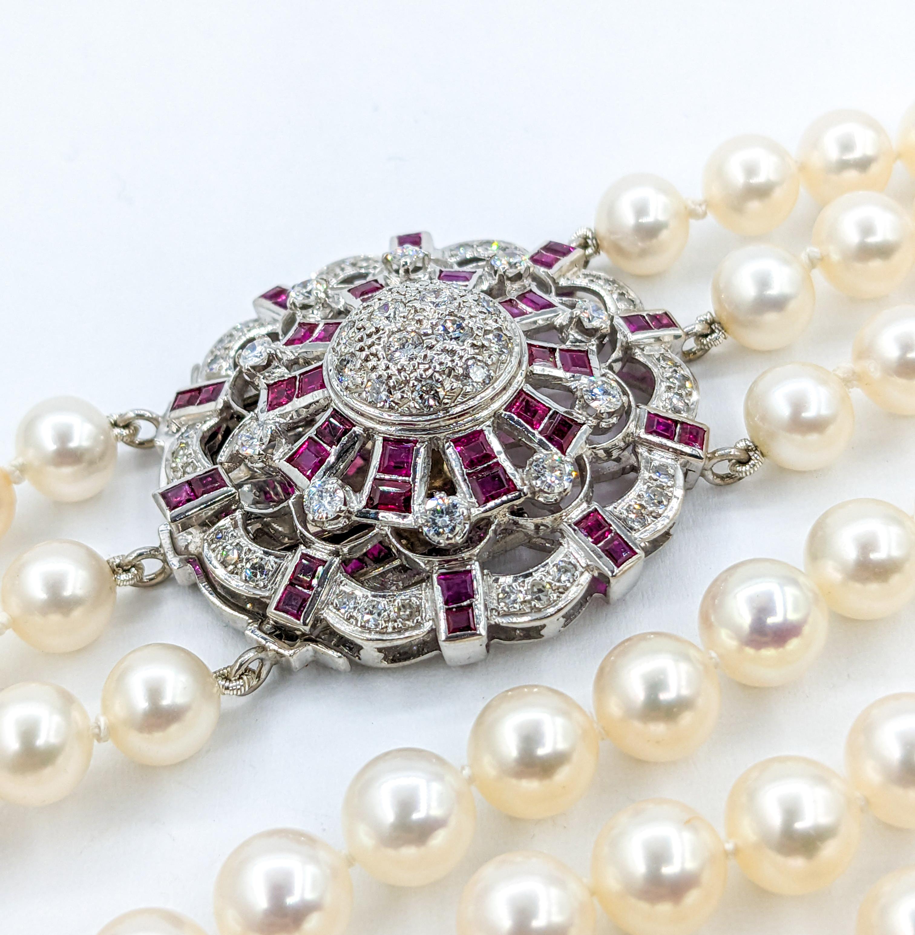 Mehrstrangige Akoya-Perlenkette mit Diamanten und Rubinen im Angebot 3