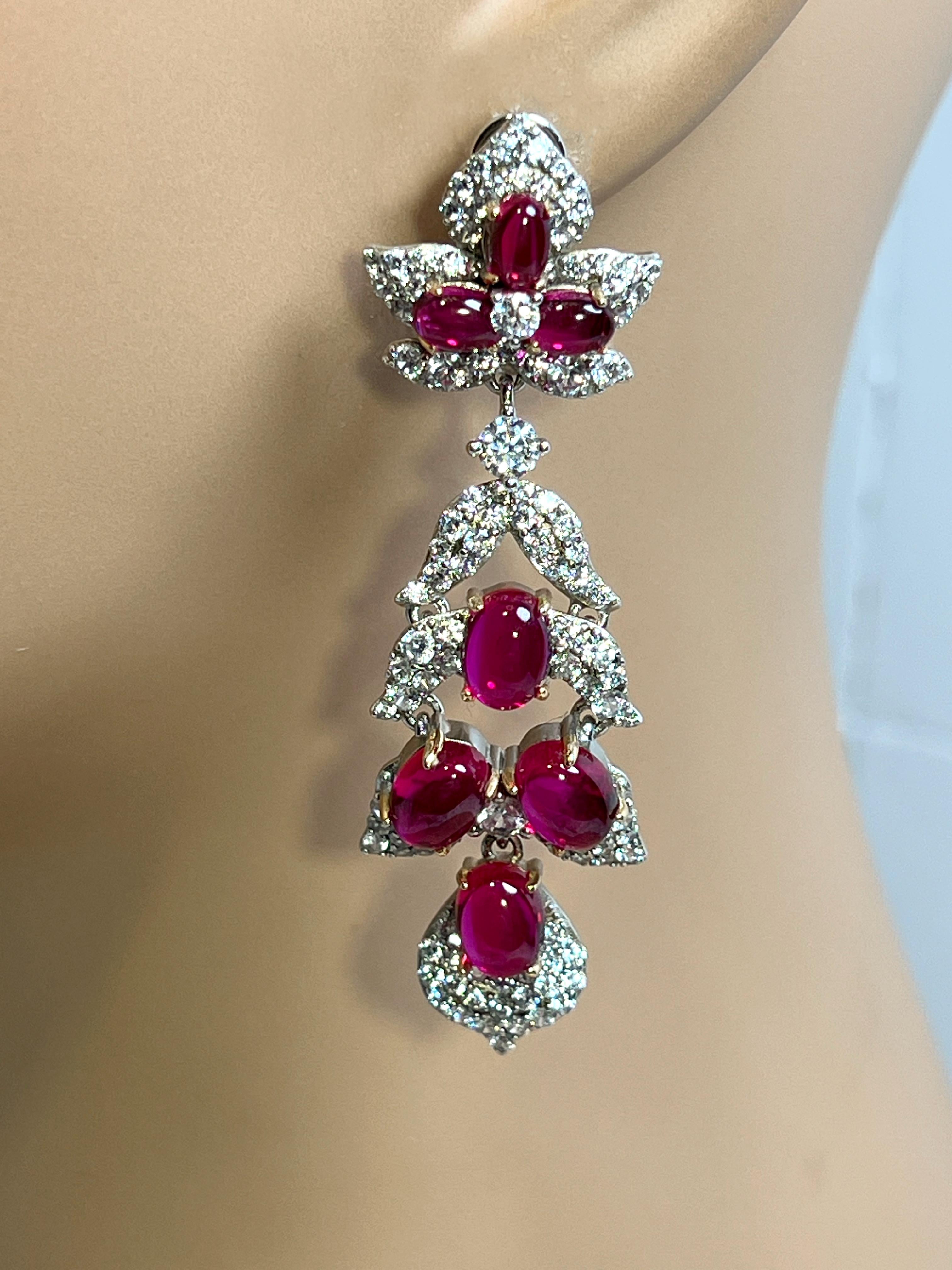 Collar de diamantes Rubí Pulsera Pendiente Juego de bisutería de aspecto real Corte cojín antiguo en venta