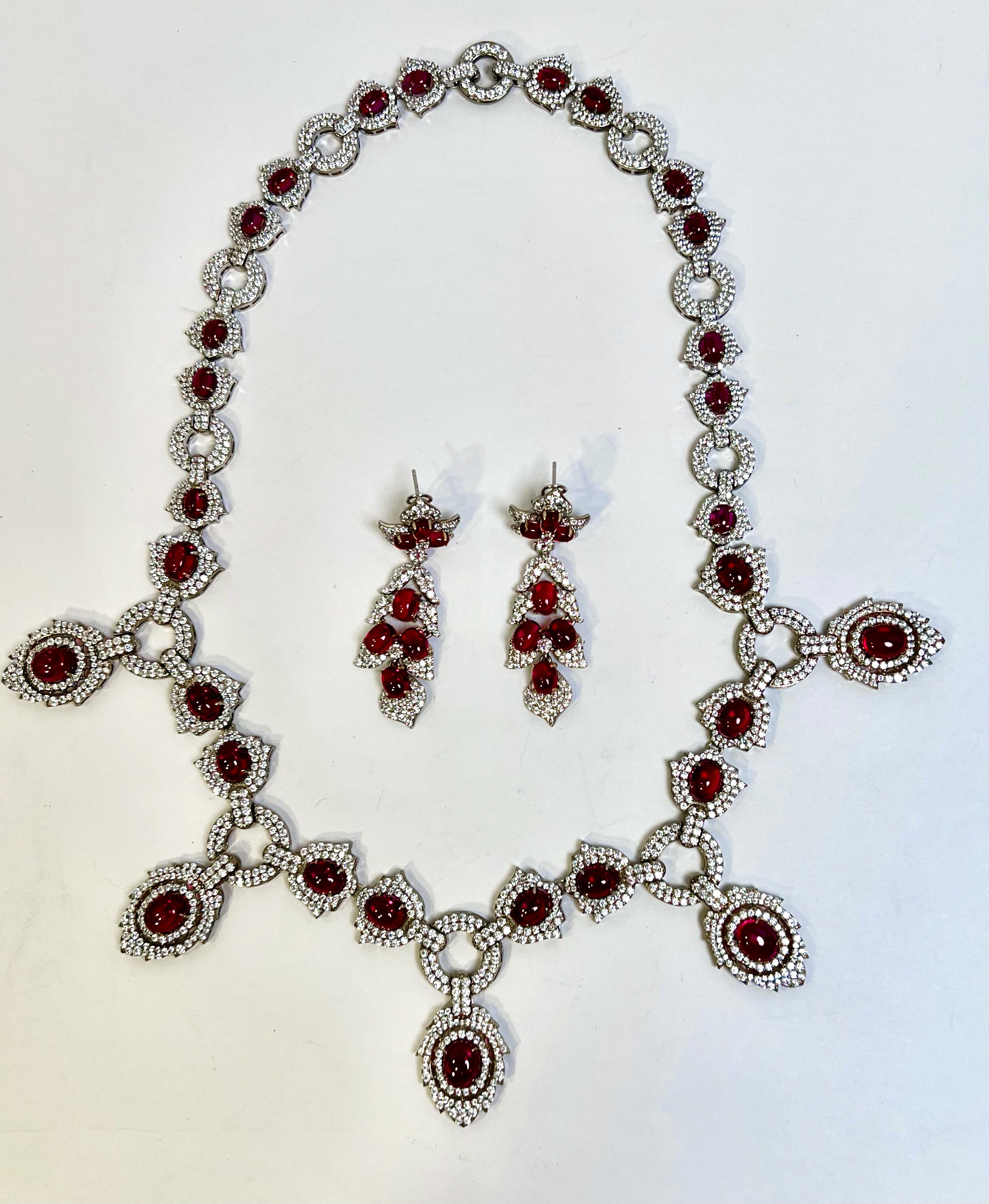 Femenino o masculino Collar de diamantes Rubí Pulsera Pendiente Juego de bisutería de aspecto real en venta