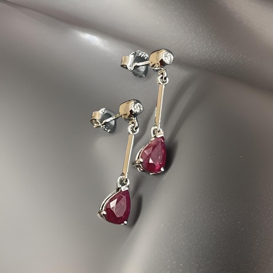 Women's DIAMOND & RUBY PEAR SHAPE BAR DROPS IN 9CT WHITE Gold  For Sale