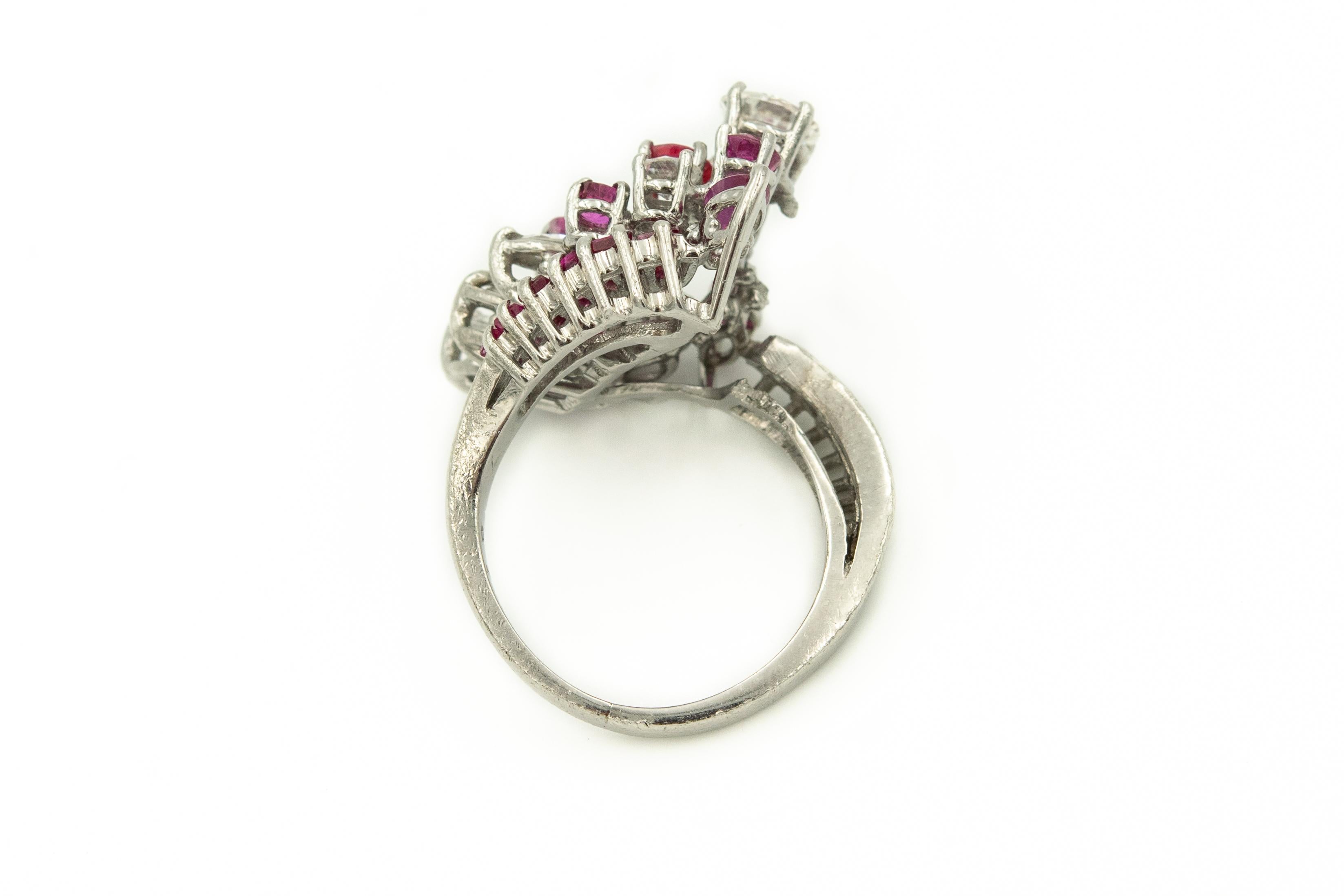 Diamond Ruby Platinum Starburst Comet Bypass Cluster Cocktail Ring In Good Condition For Sale In Miami Beach, FL