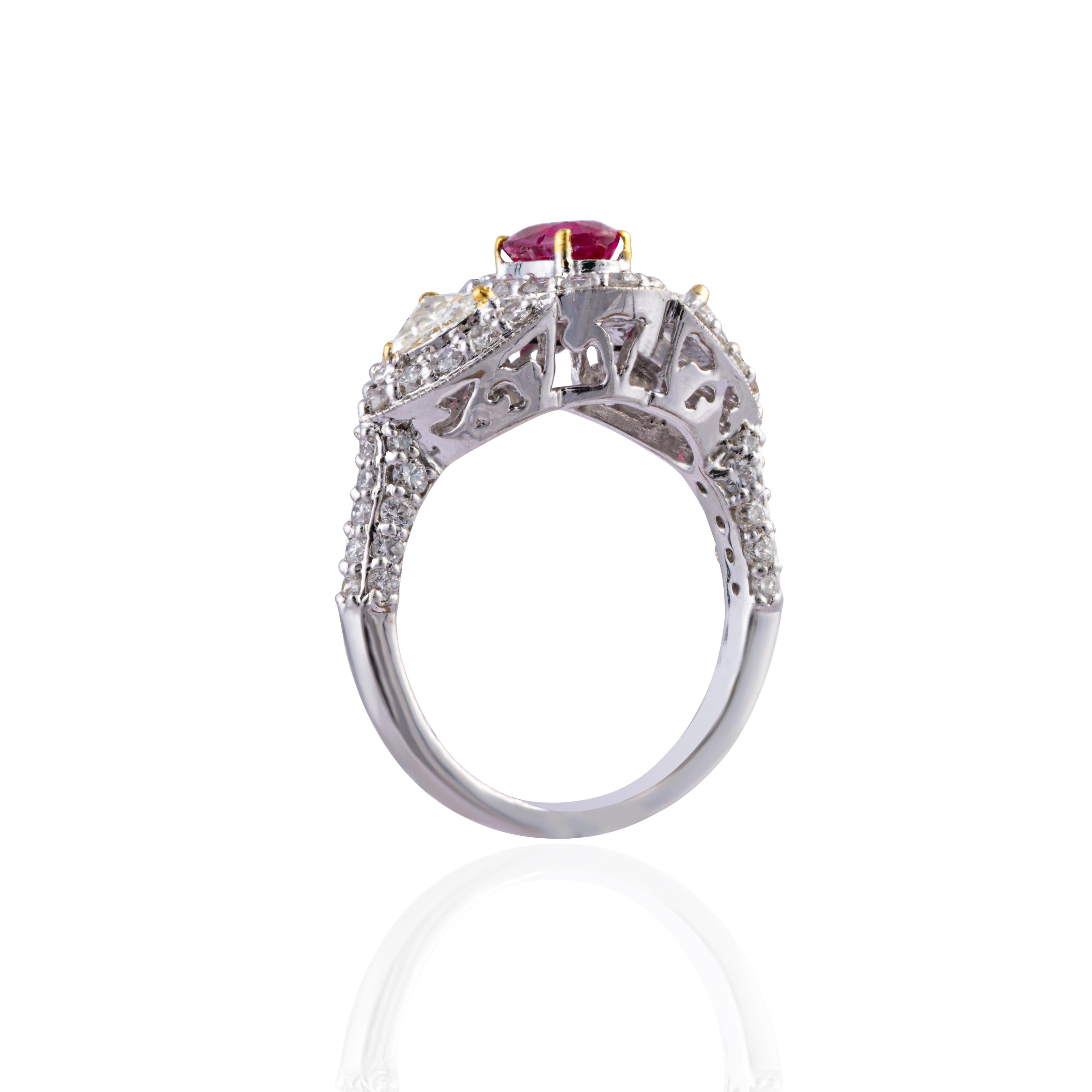 18k gold trillion  Diamonds and  Ruby Ring In New Condition For Sale In New York, NY