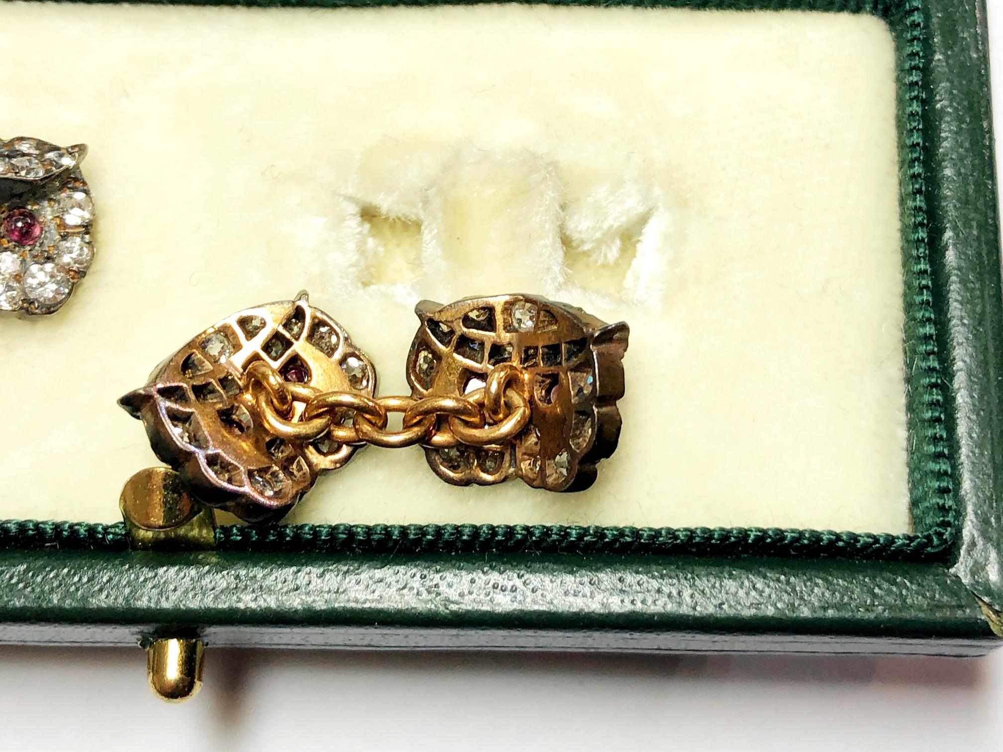 Manschettenknöpfe mit Eule aus Diamanten, Rubin, Silber und Gold, um 1970 im Angebot 1