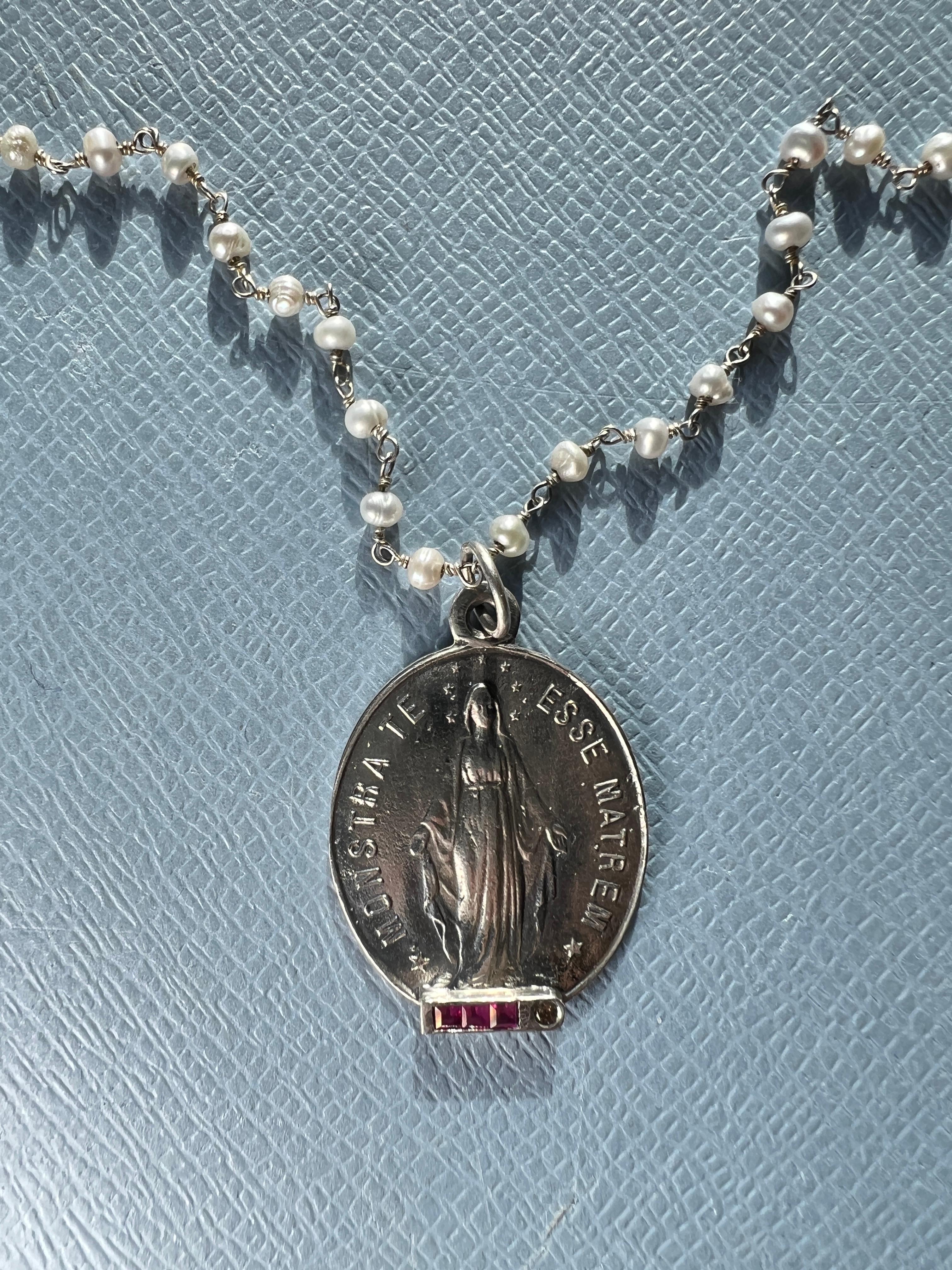Collar Medalla Diamante Rubí Plata en venta 3